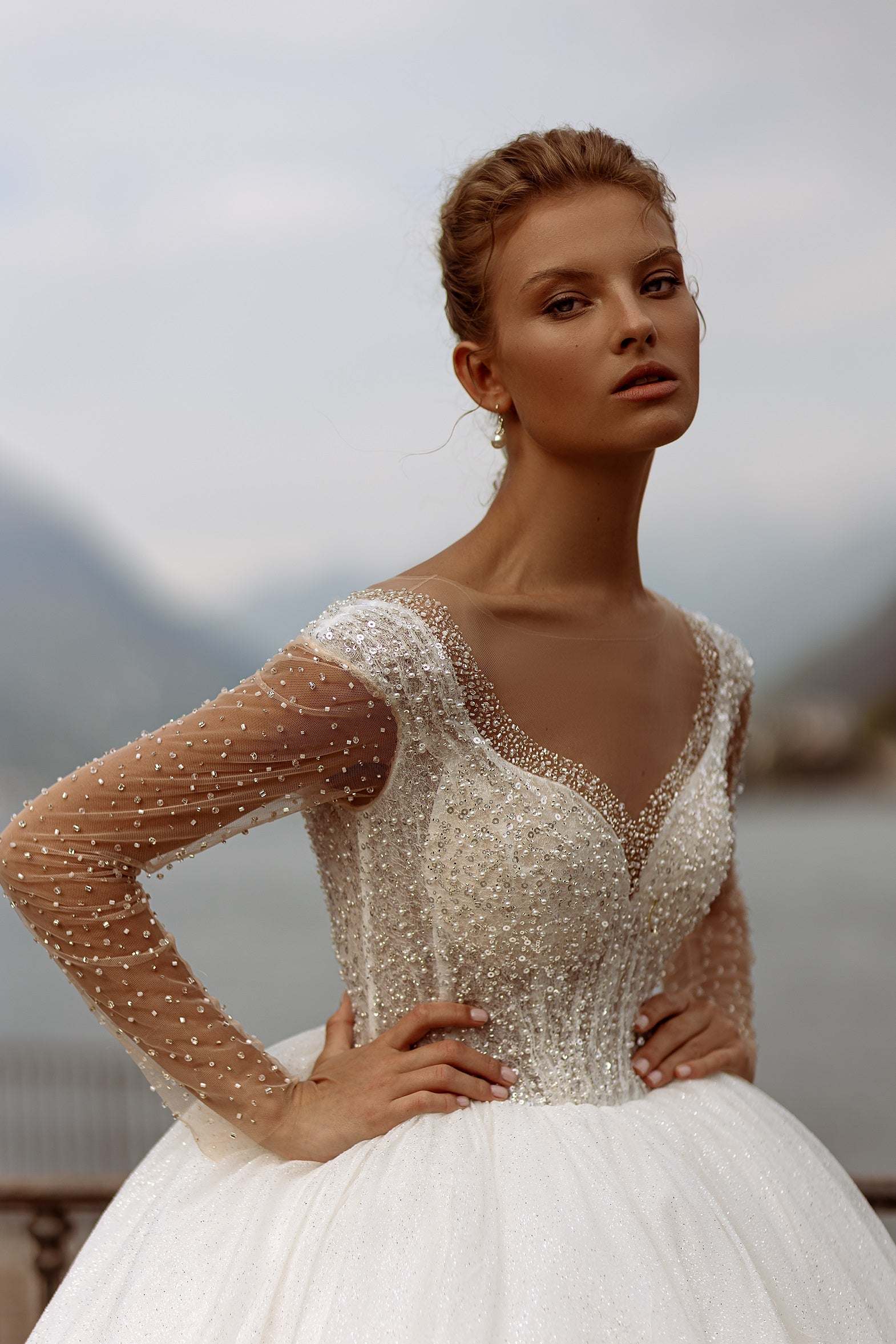 Princess ballgown sparkle wedding dress 12 US / Off White Princess ballgown sparkle wedding dress 12 US / Off White