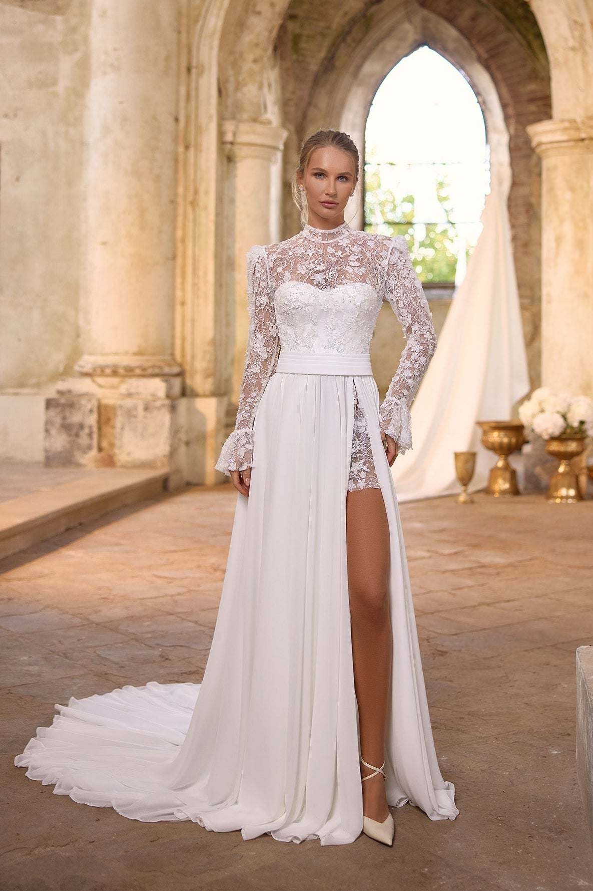 long sleeve high slit wedding dress Lace A-Line with – Katrin Favor As on photo / 18 Dramatic Details THE BEST 10 Formal Size:43 (EU) / 10 (US) / 9 (UK) Iridescent Shell