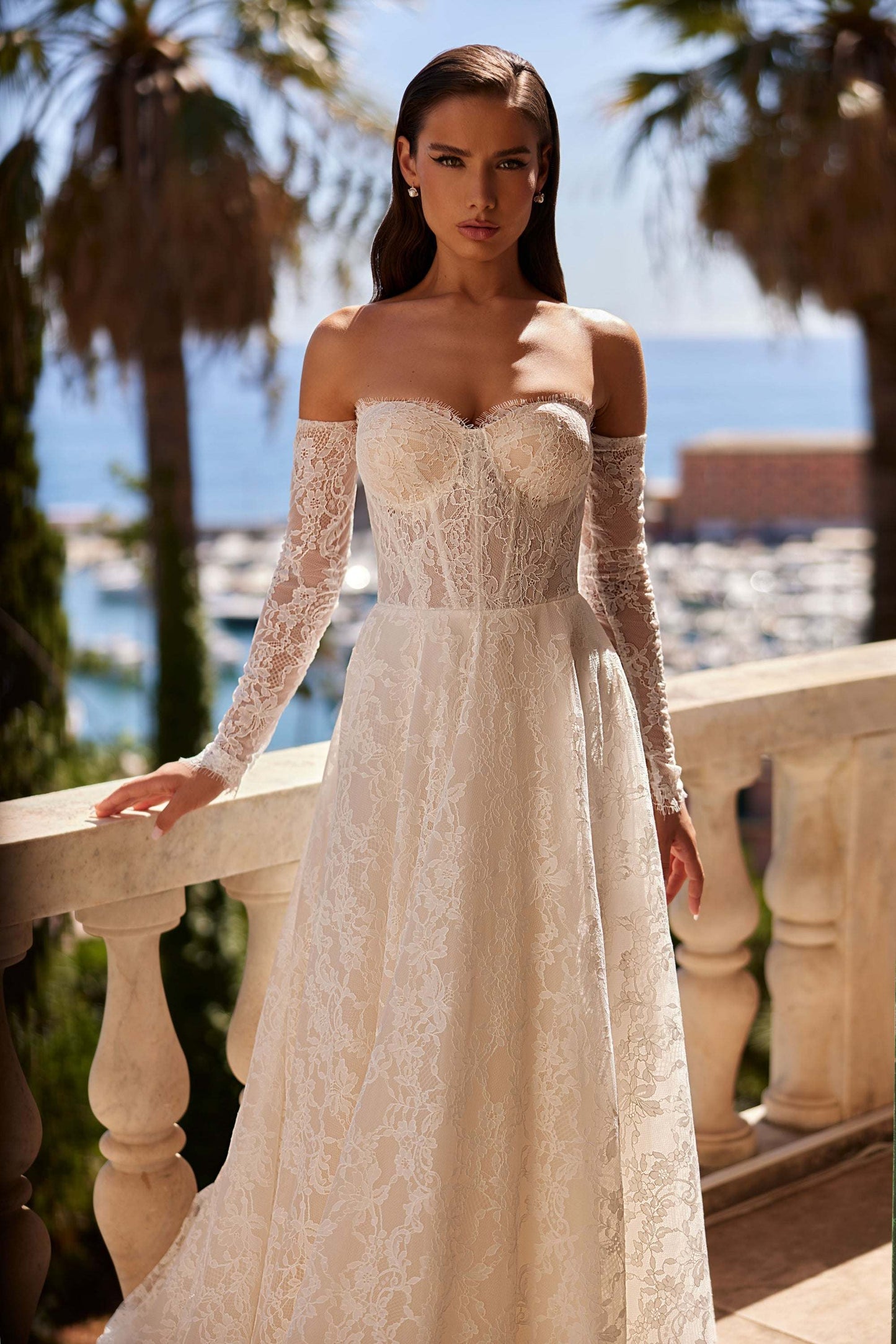 KatrinFAVORboutique-Chantilly lace wedding dress Wedding outfits for bride