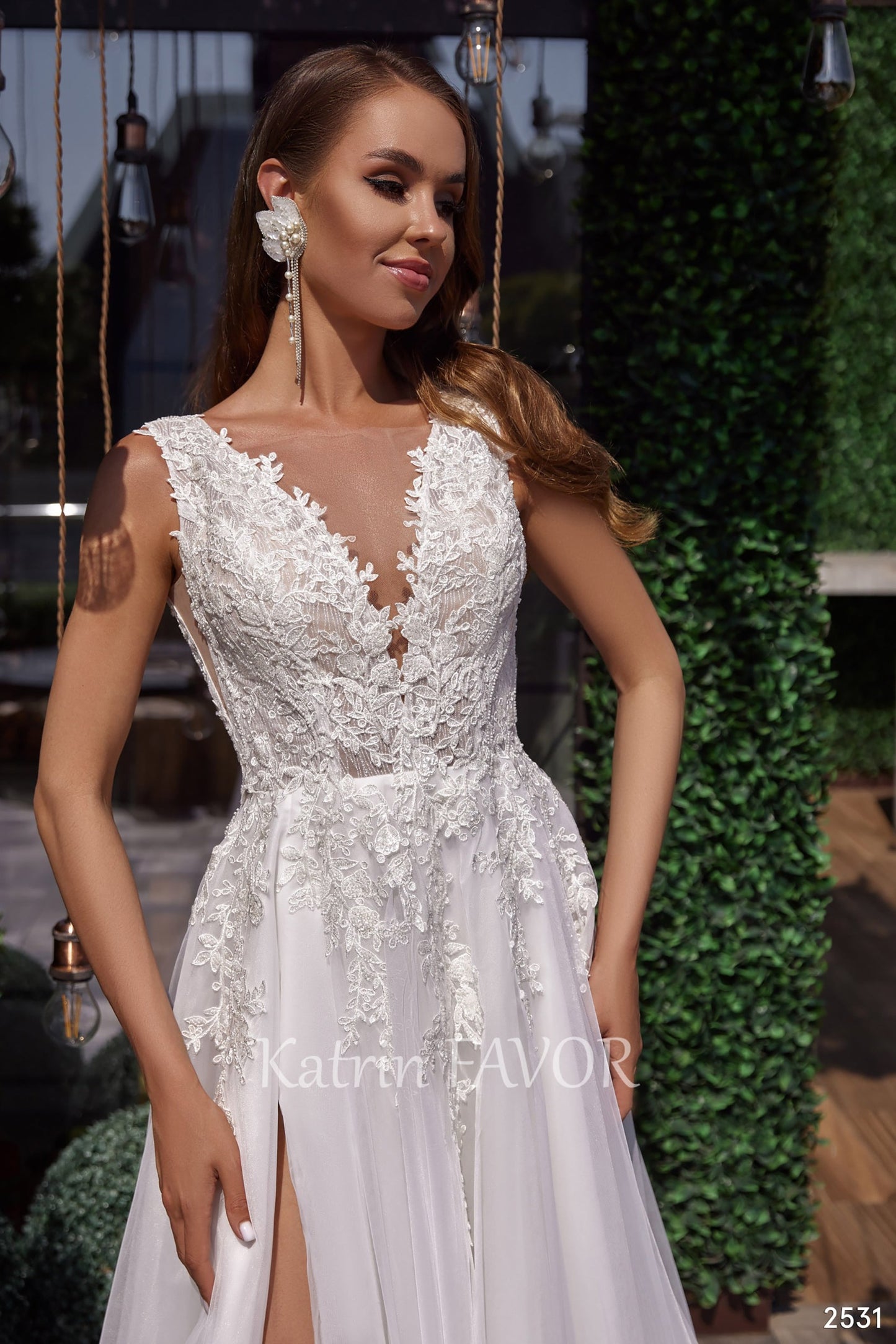 KatrinFAVORboutique-Embroidered A-line tulle wedding dress