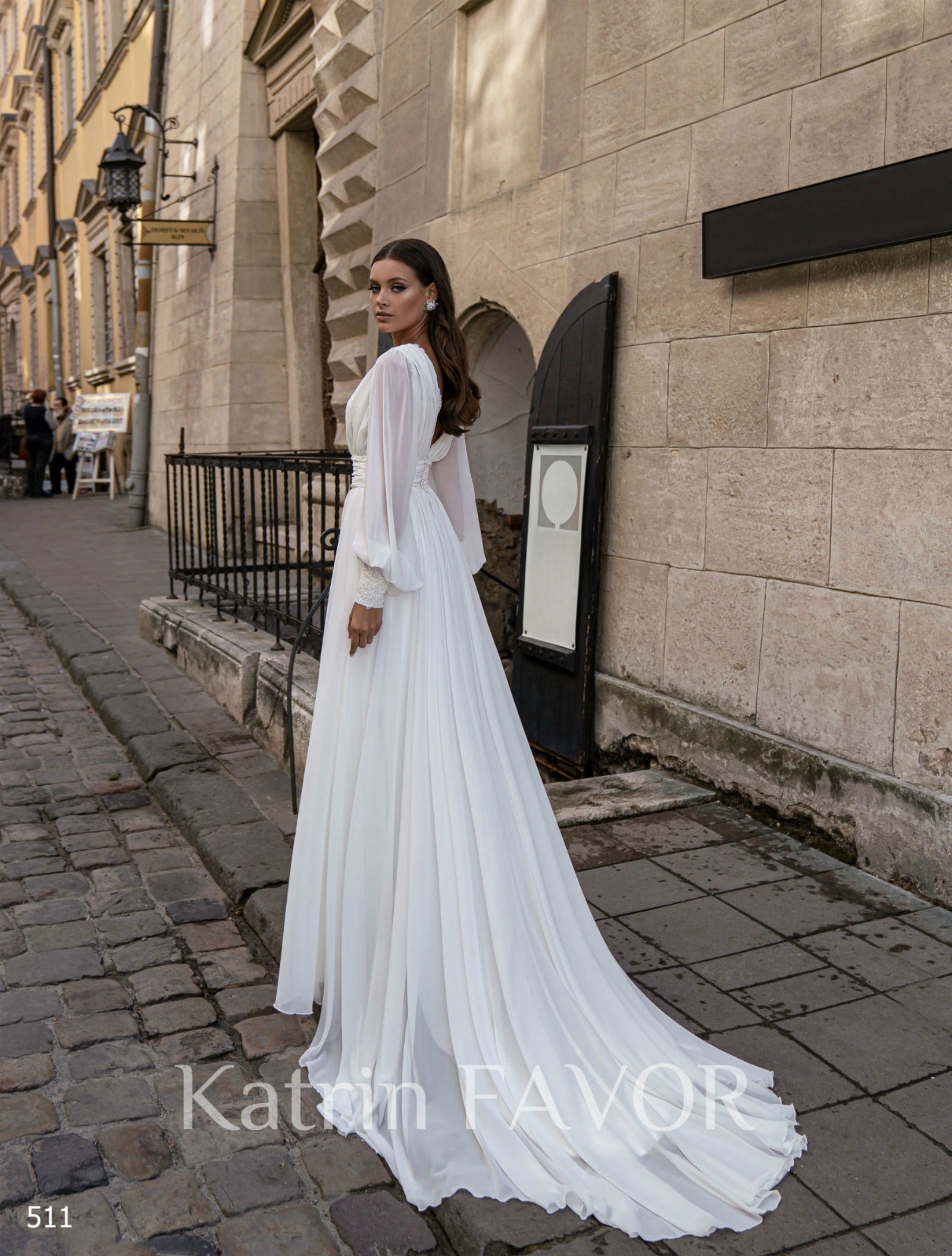 KatrinFAVORboutique-Minimalist chiffon wedding dress