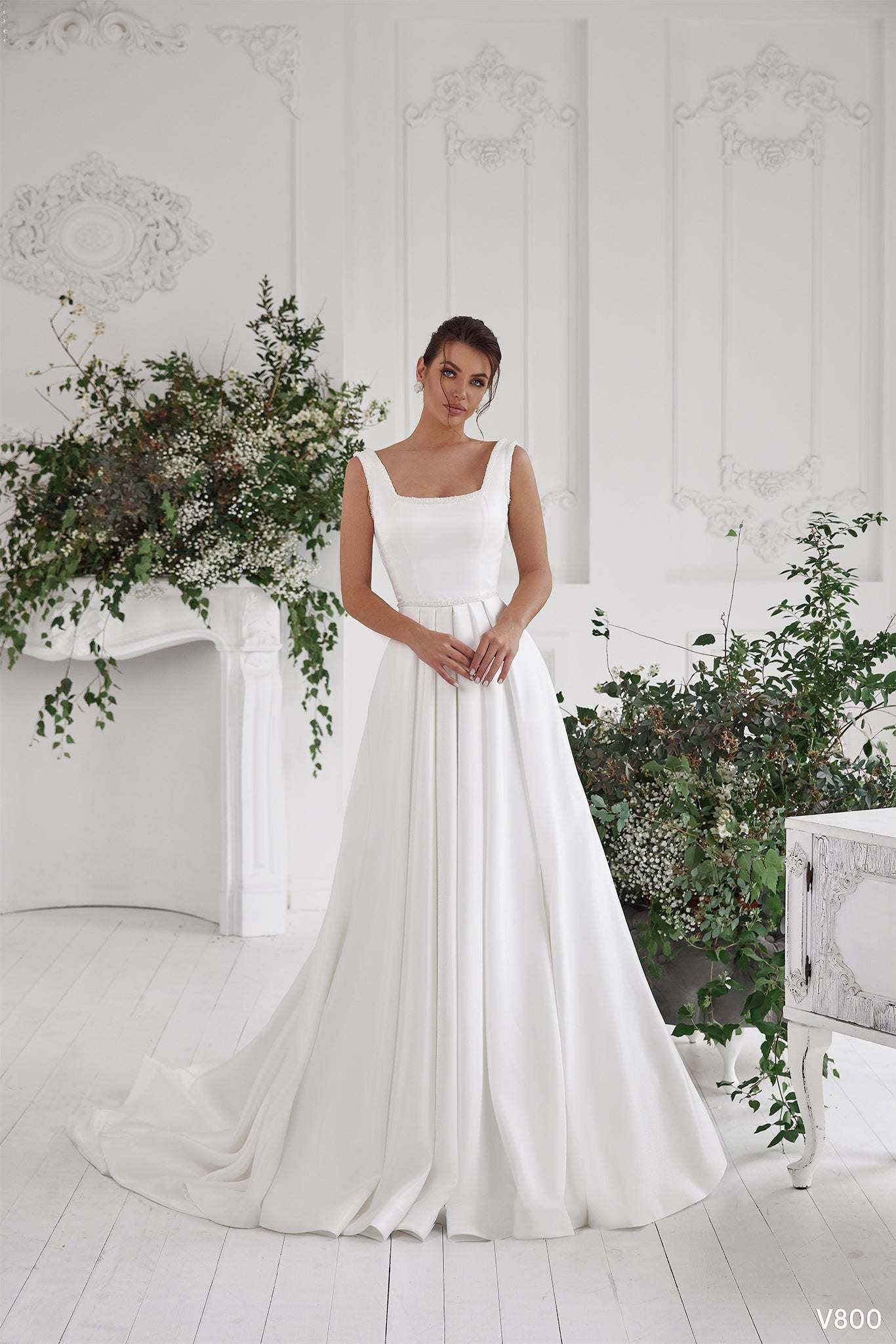 KatrinFAVORboutique-Basic wedding dress Simple and elegant wedding dresses