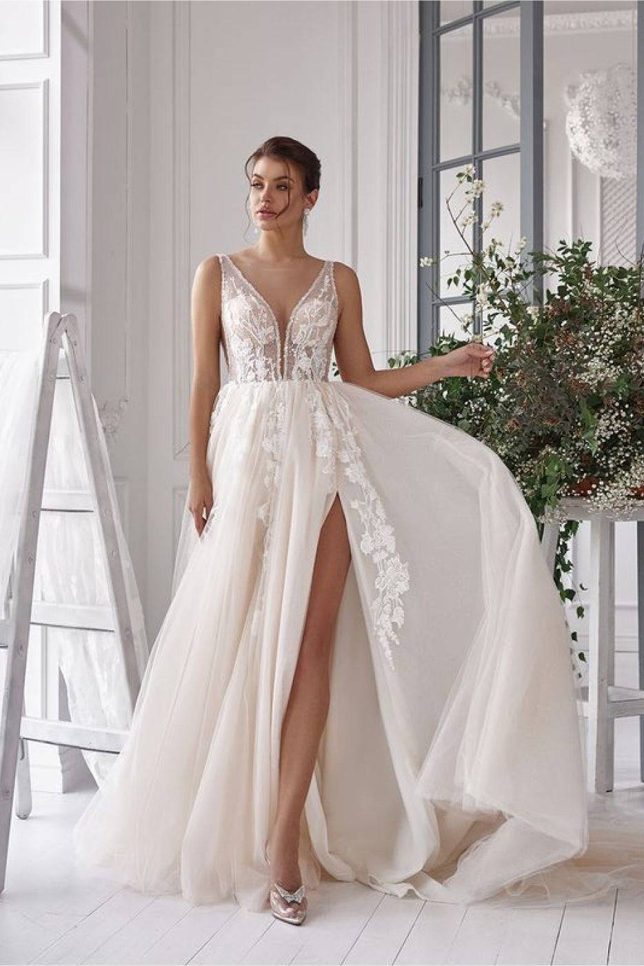 KatrinFAVORboutique-A beach wedding dress A line glitter wedding dress