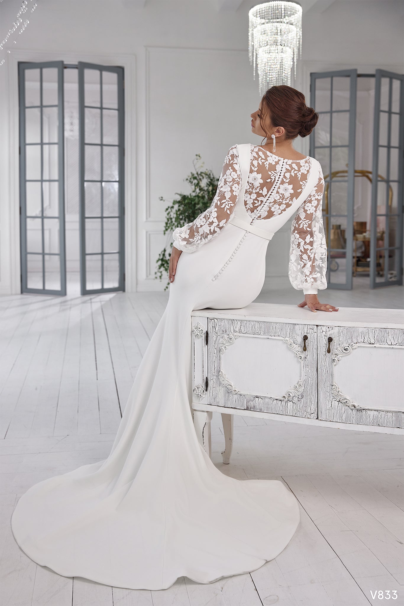 chinese dress ladies Elegant Long Sleeves Wedding Dress Bridal Gowns with Applique WD385 US0 / Ivory