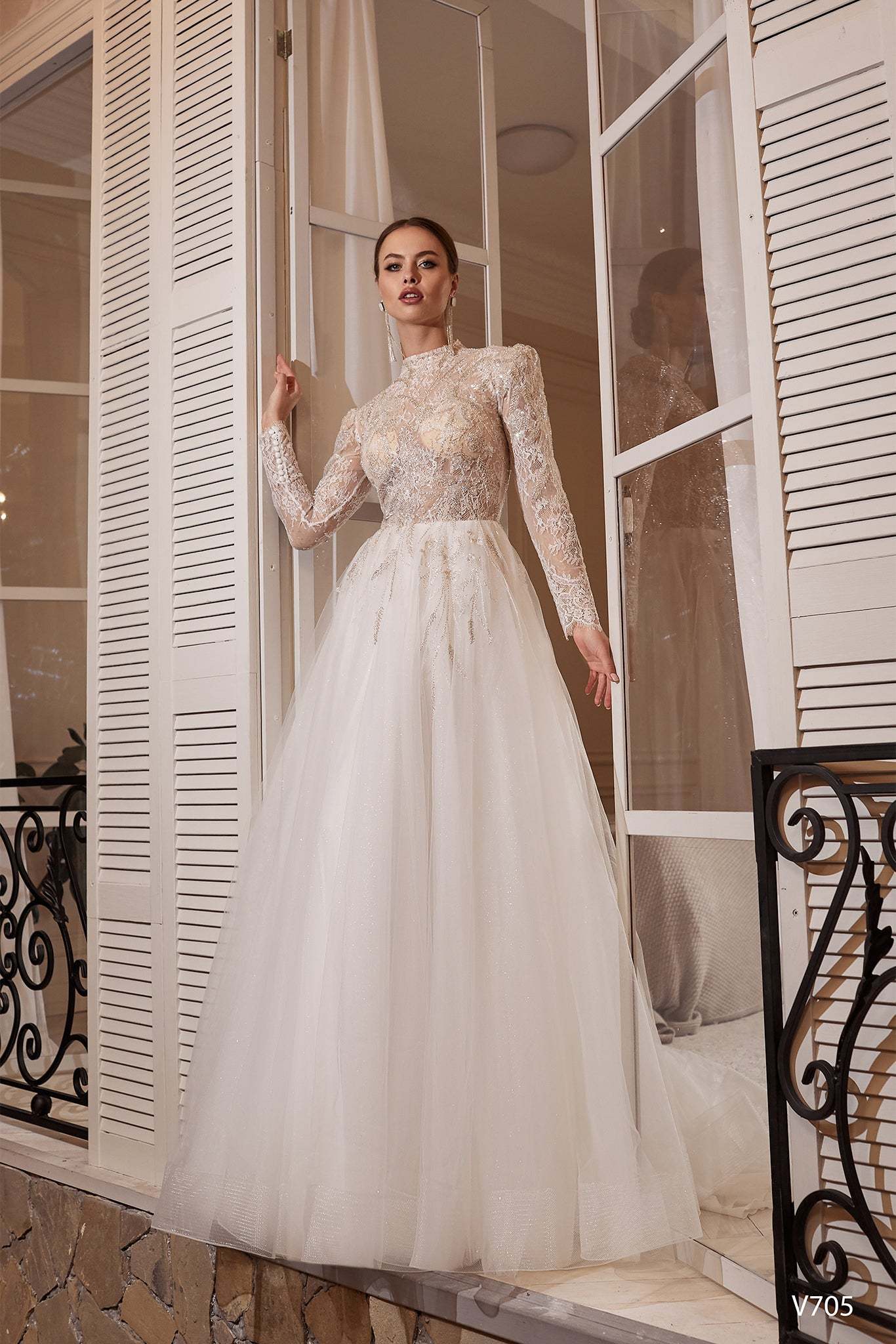 KatrinFAVORboutiue-High neck wedding dress Bridal dresses with sleeves