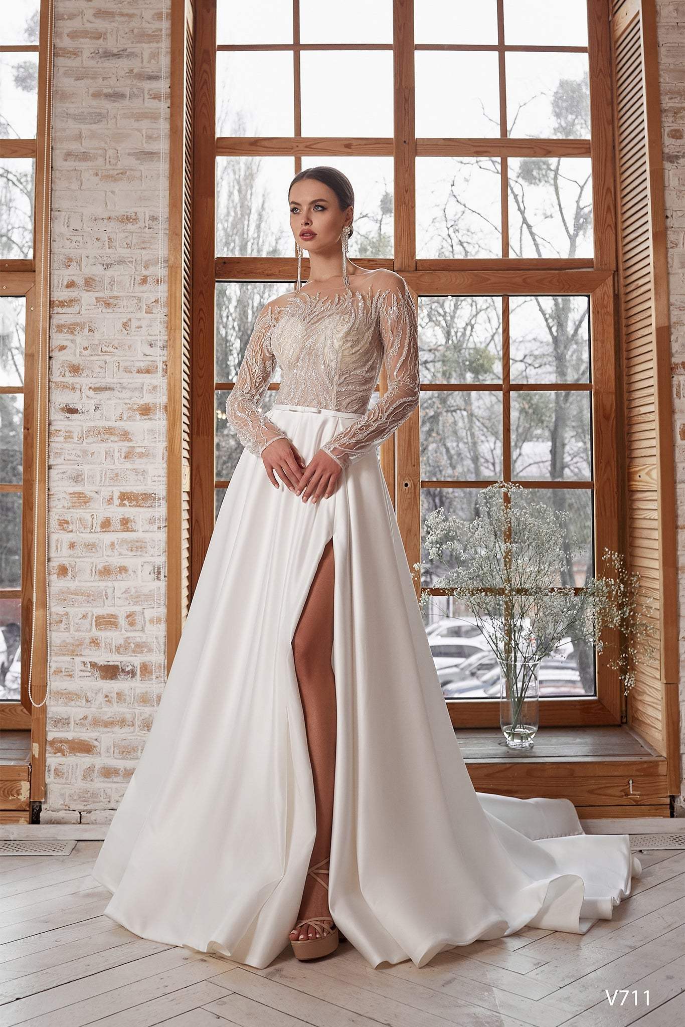 KatrinFAVORboutique-Wedding dress with buttons down the back Bridal styles
