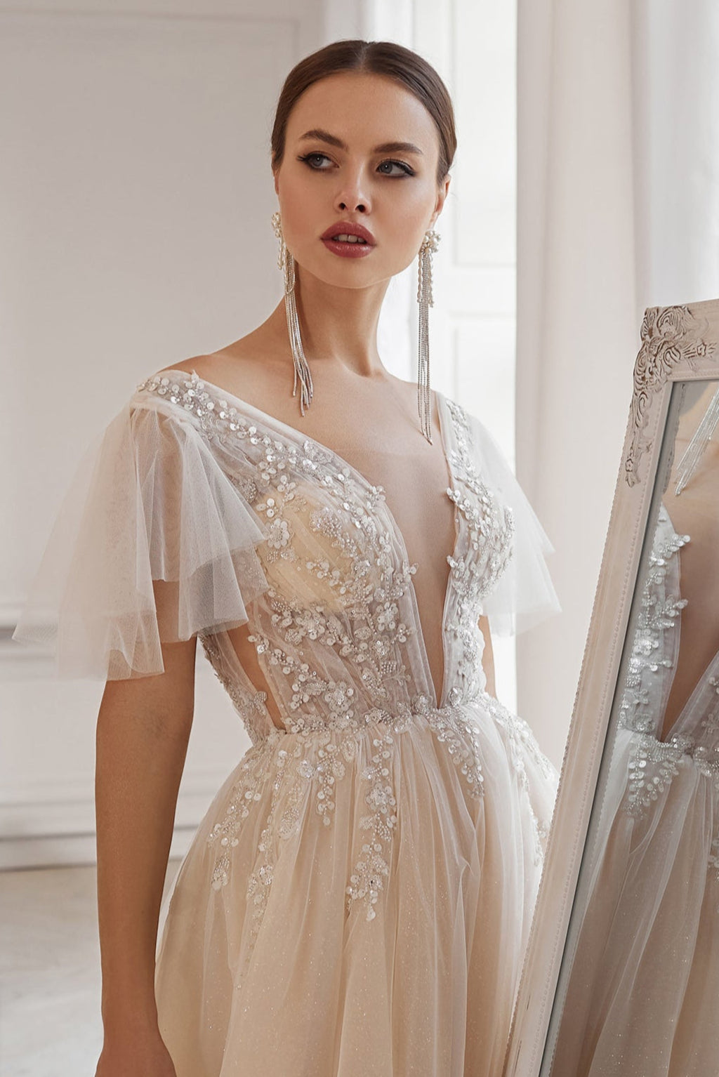 Tulle bell sleeve goddess wedding dress 6 US / Nude Tulle bell sleeve goddess wedding dress 6 US / Nude