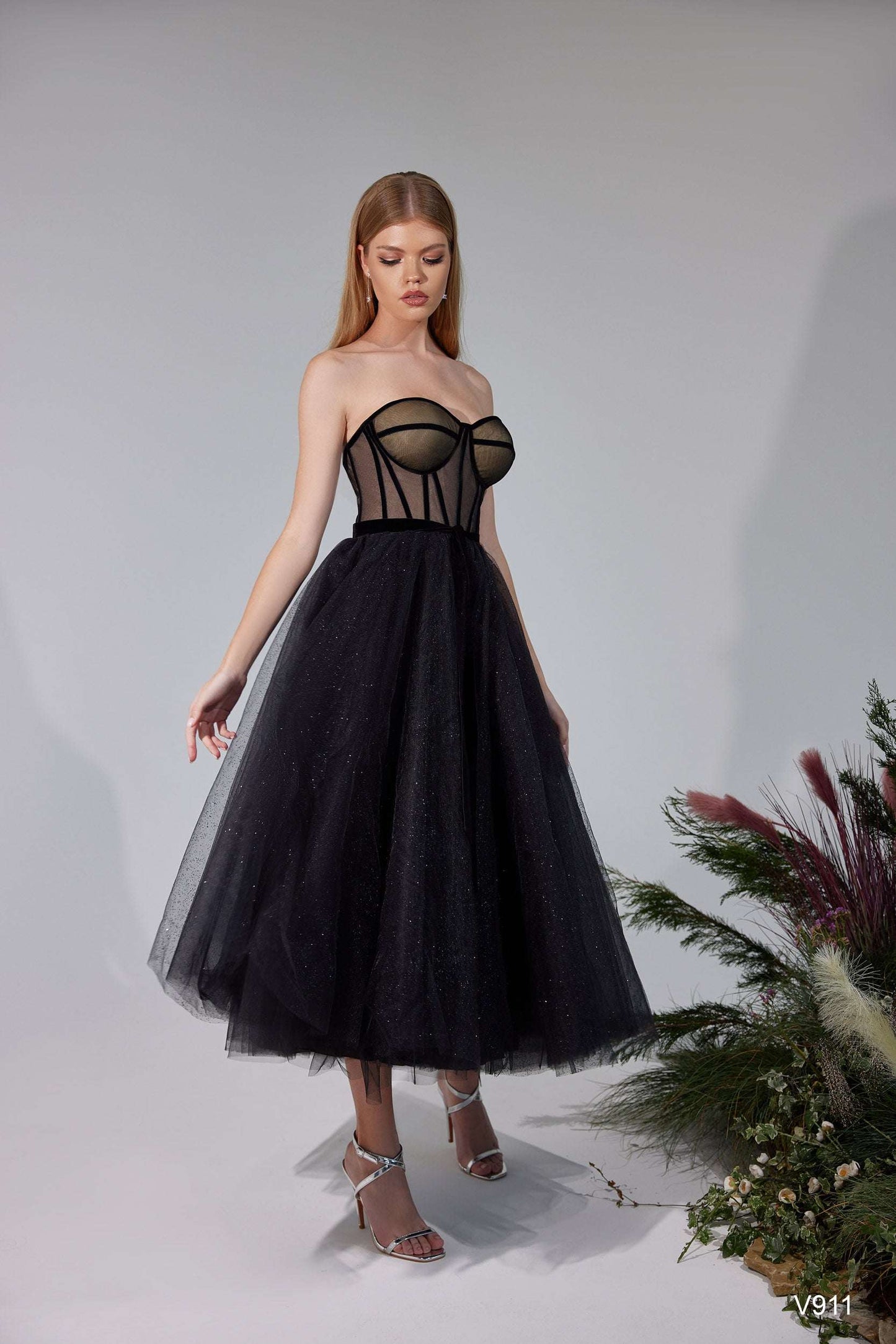 KatrinFAVORboutique-Black cocktail dress with sleeves Gothic party dresses