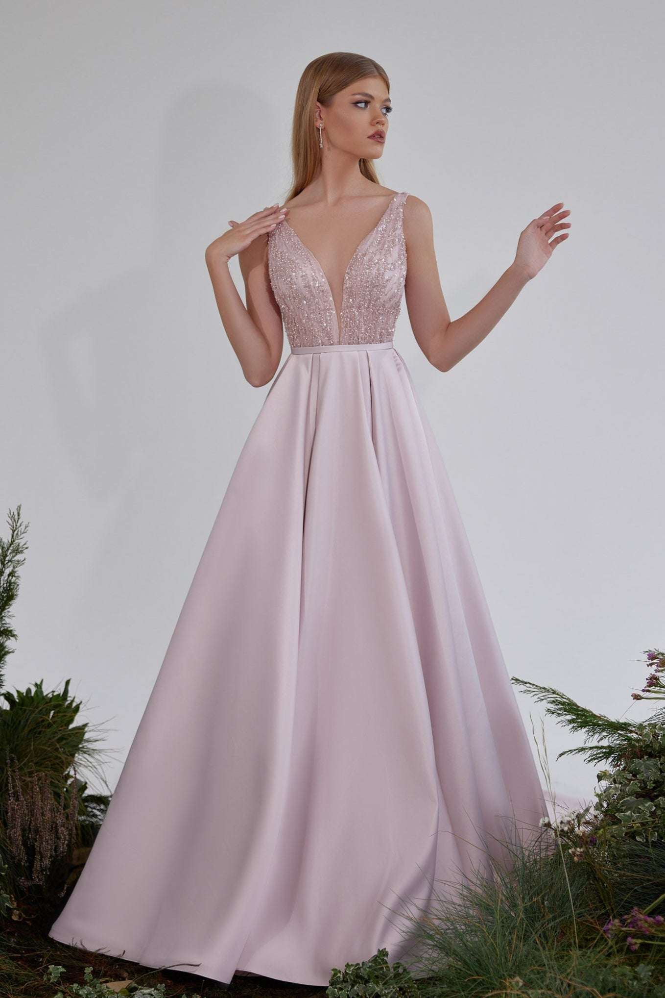 Best occasion wear | Summer formal dresses for wedding | KatrinFAVOR 8 US / Nude Best occasion wear | Summer formal dresses for wedding | KatrinFAVOR 8 US / Nude