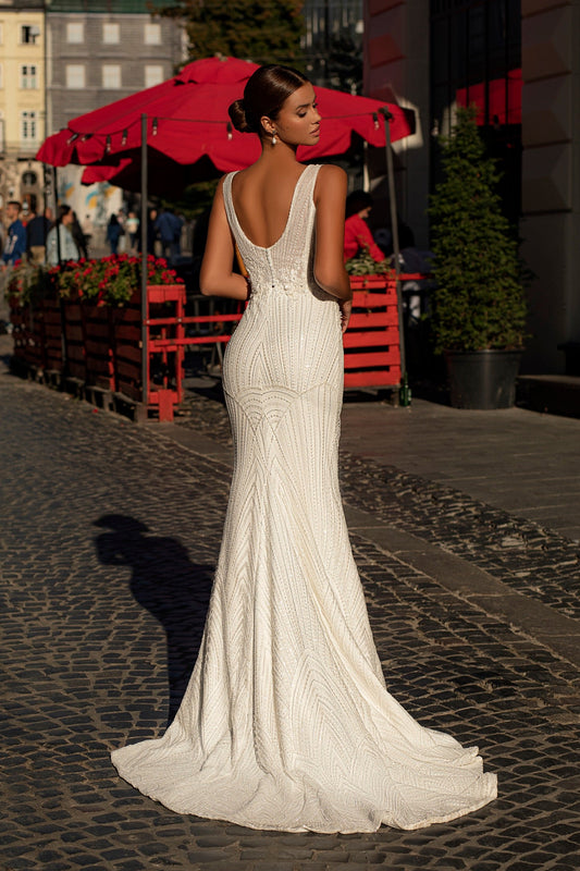 Embroidered fitted sheath wedding dress
