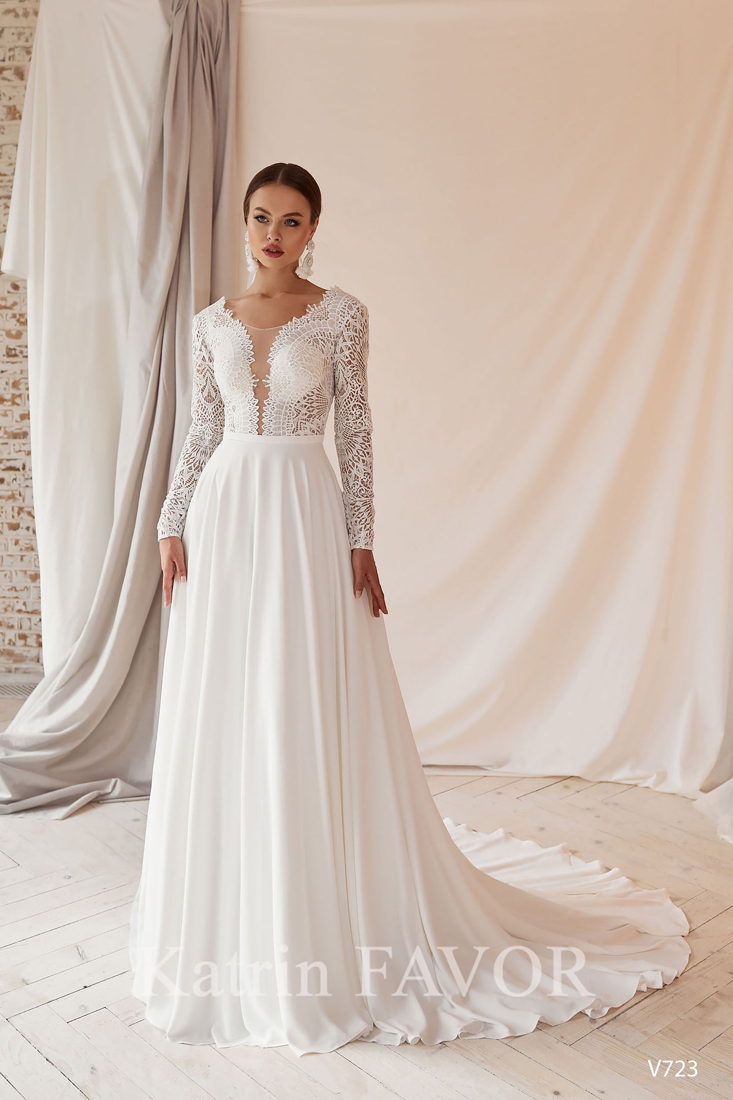 KatrinFAVORboutique-Wedding dress boho sleeves Bohemian wedding outfit