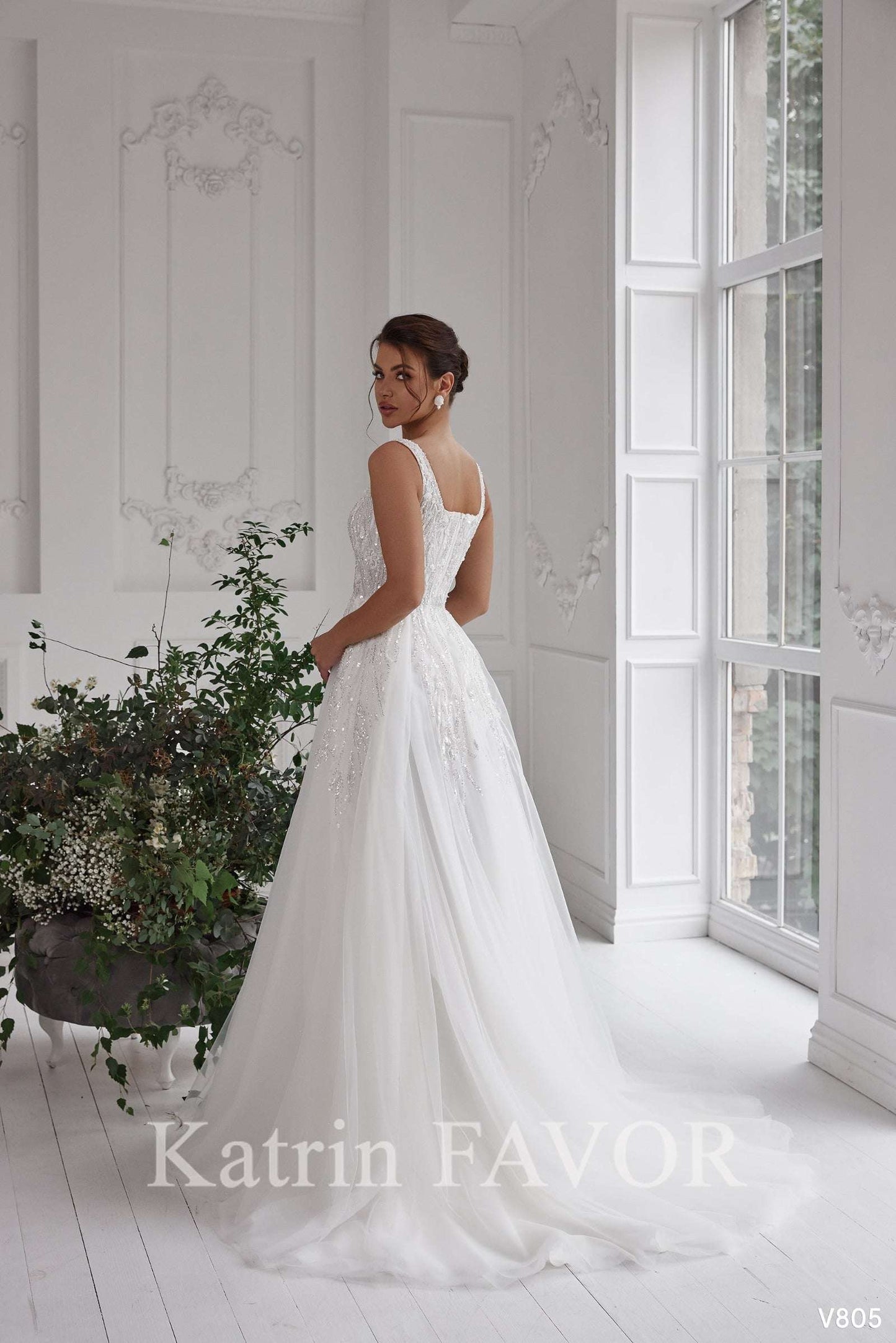 KatrinFAVORboutique-Square neckline wedding dress Embroidered a-line wedding dress