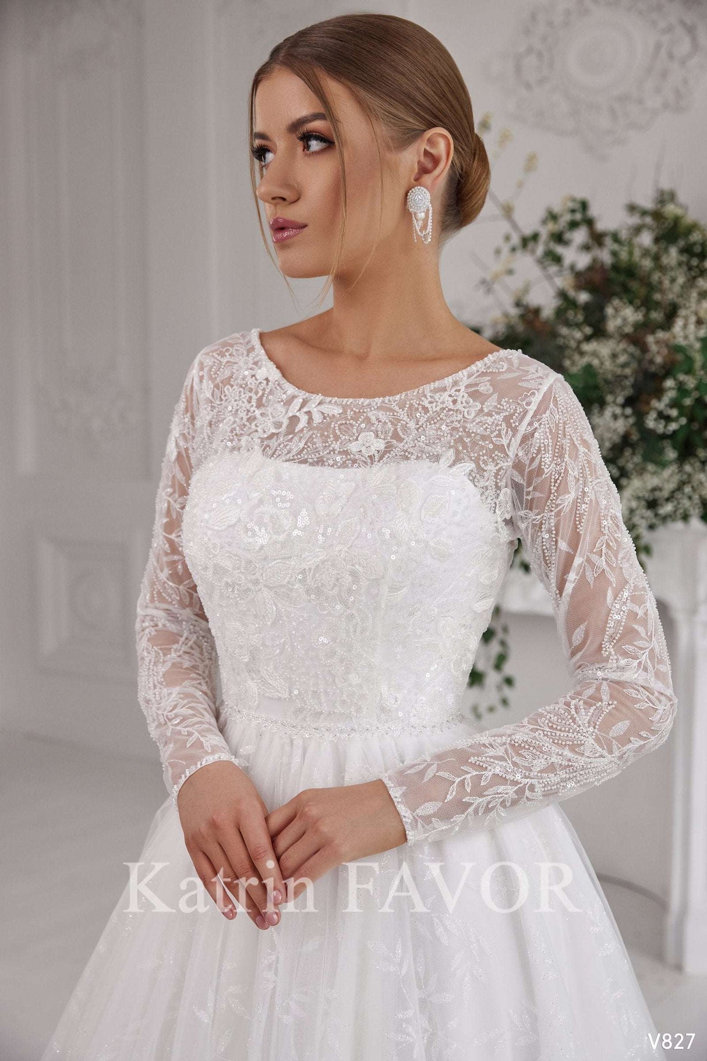 KatrinFAVORboutique-Long sleeve dress wedding Modest bridal dresses