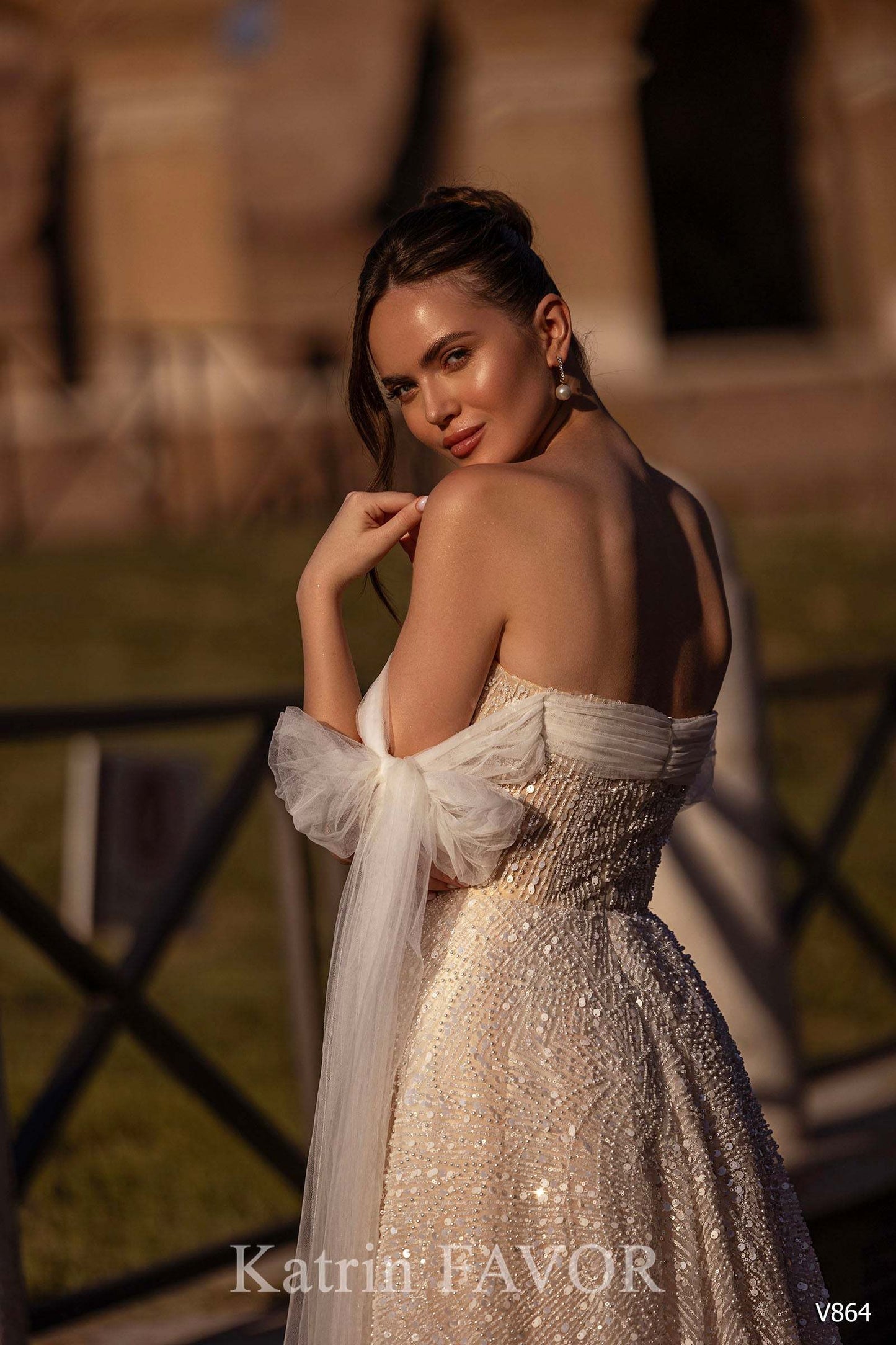 KatrinFAVORboutique-Wedding dress sleeves detachable Modern dress wedding