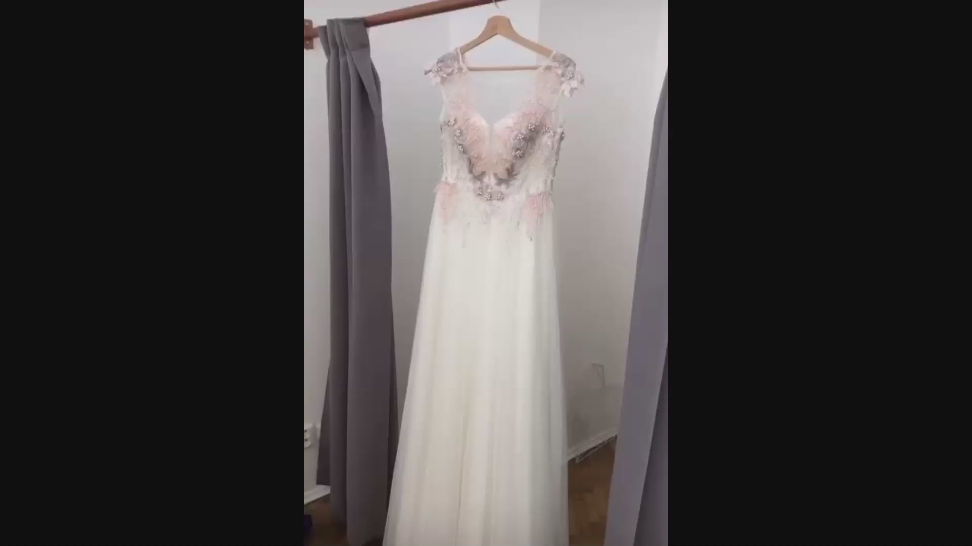 KatrinFAVORboutique-Dress with floral embroidery Formal dress marriage