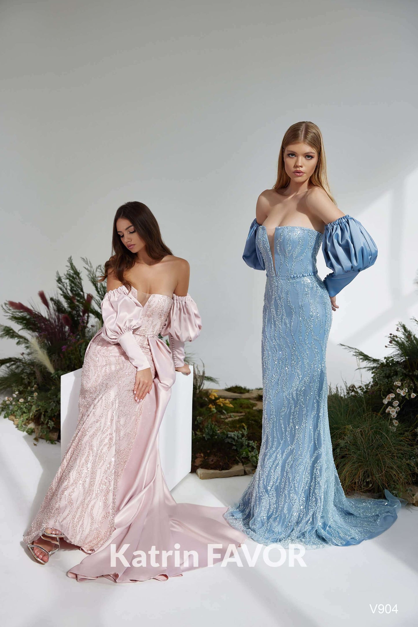 KatrinFAVORboutique-Long lace dress Dress with detachable train