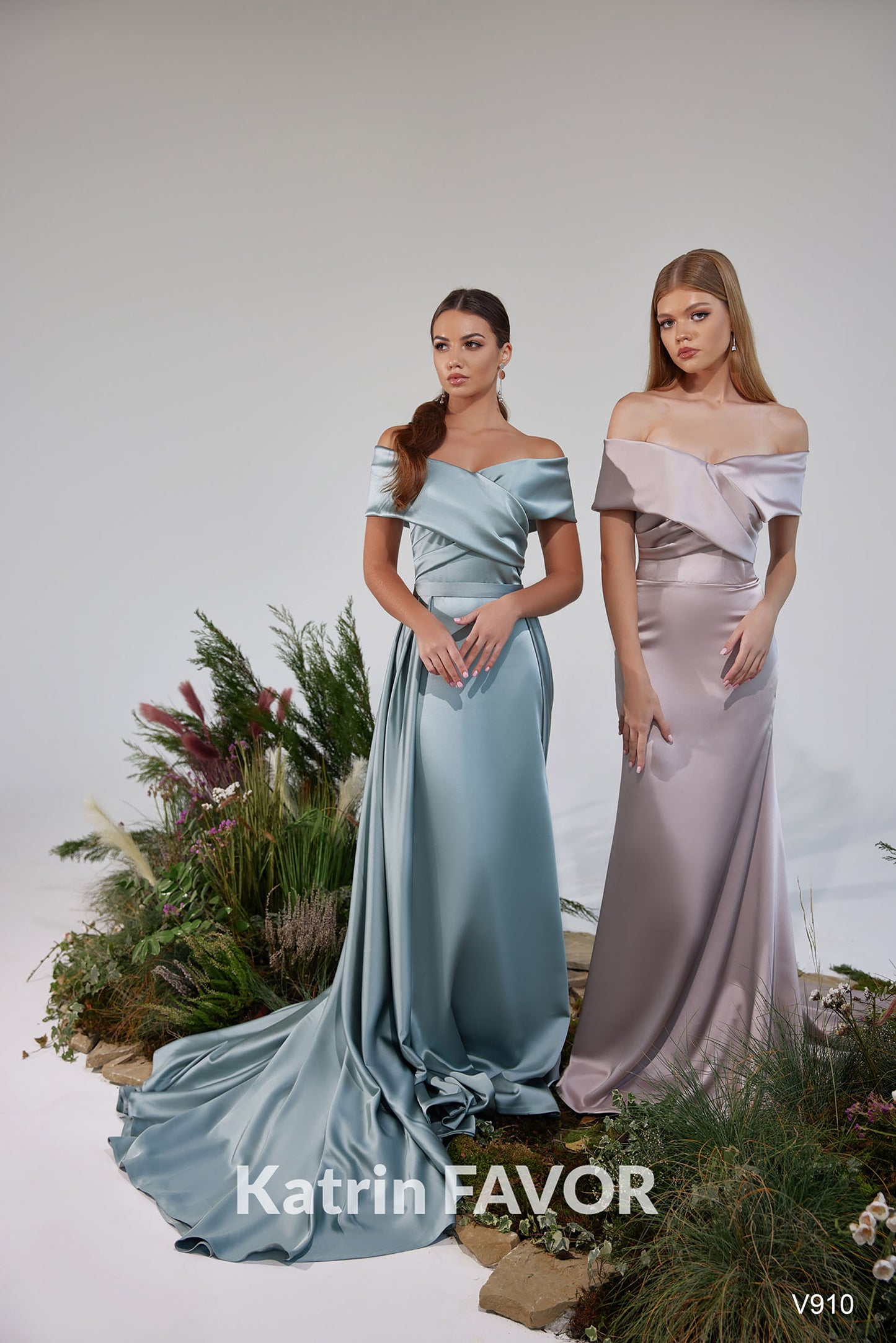 Katrin Favor - Fitted elegant mother of the bride dress