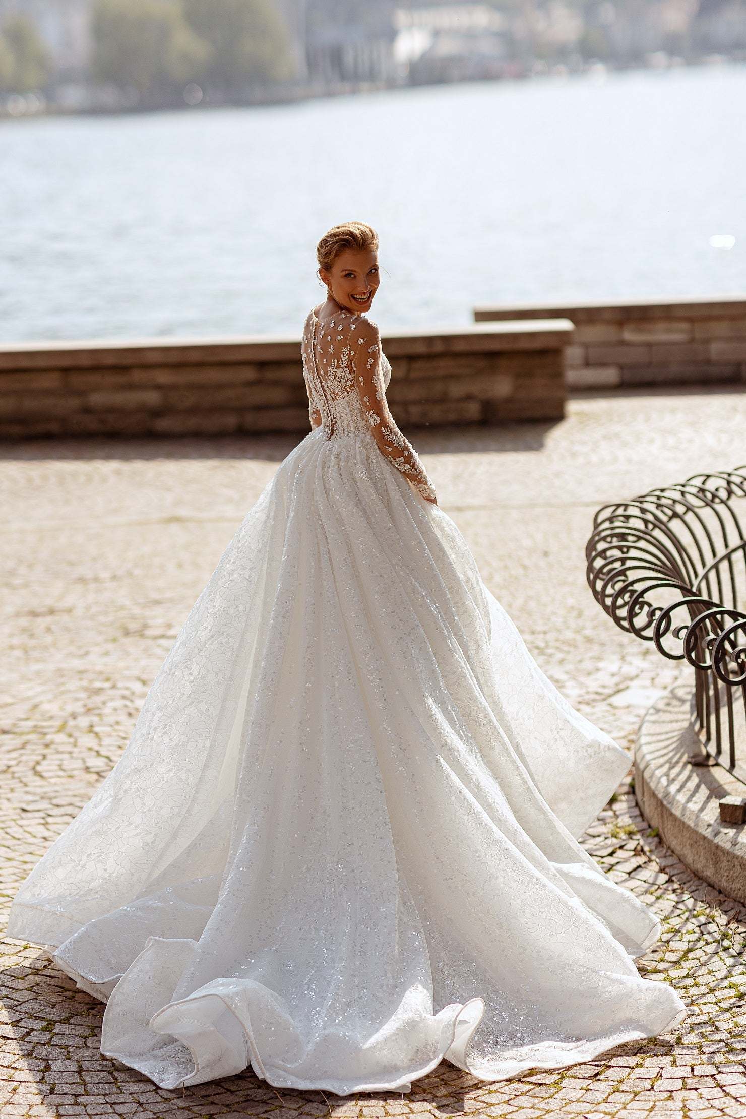 Fairy long sleeve a-line wedding dress 6 US / Off White Fairy long sleeve a-line wedding dress 6 US / Off White