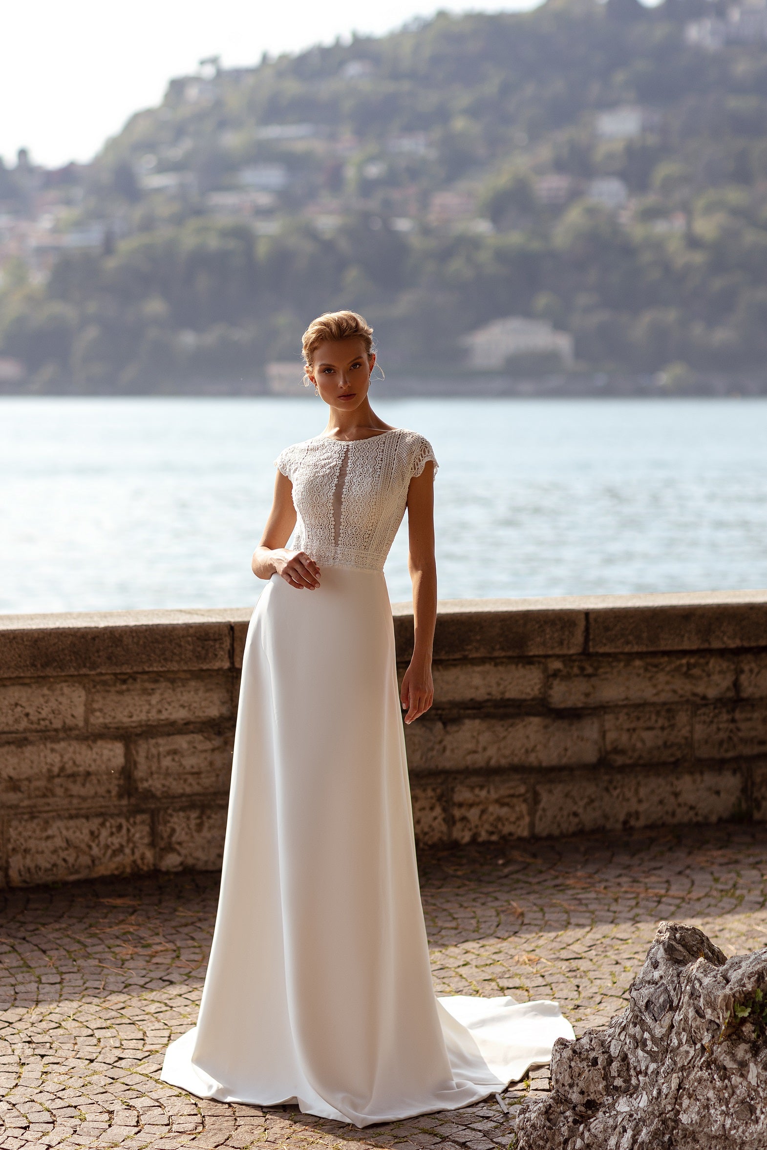 Simple cap sleeve sheath wedding dress 4 US / Ivory Simple cap sleeve sheath wedding dress 4 US / Ivory