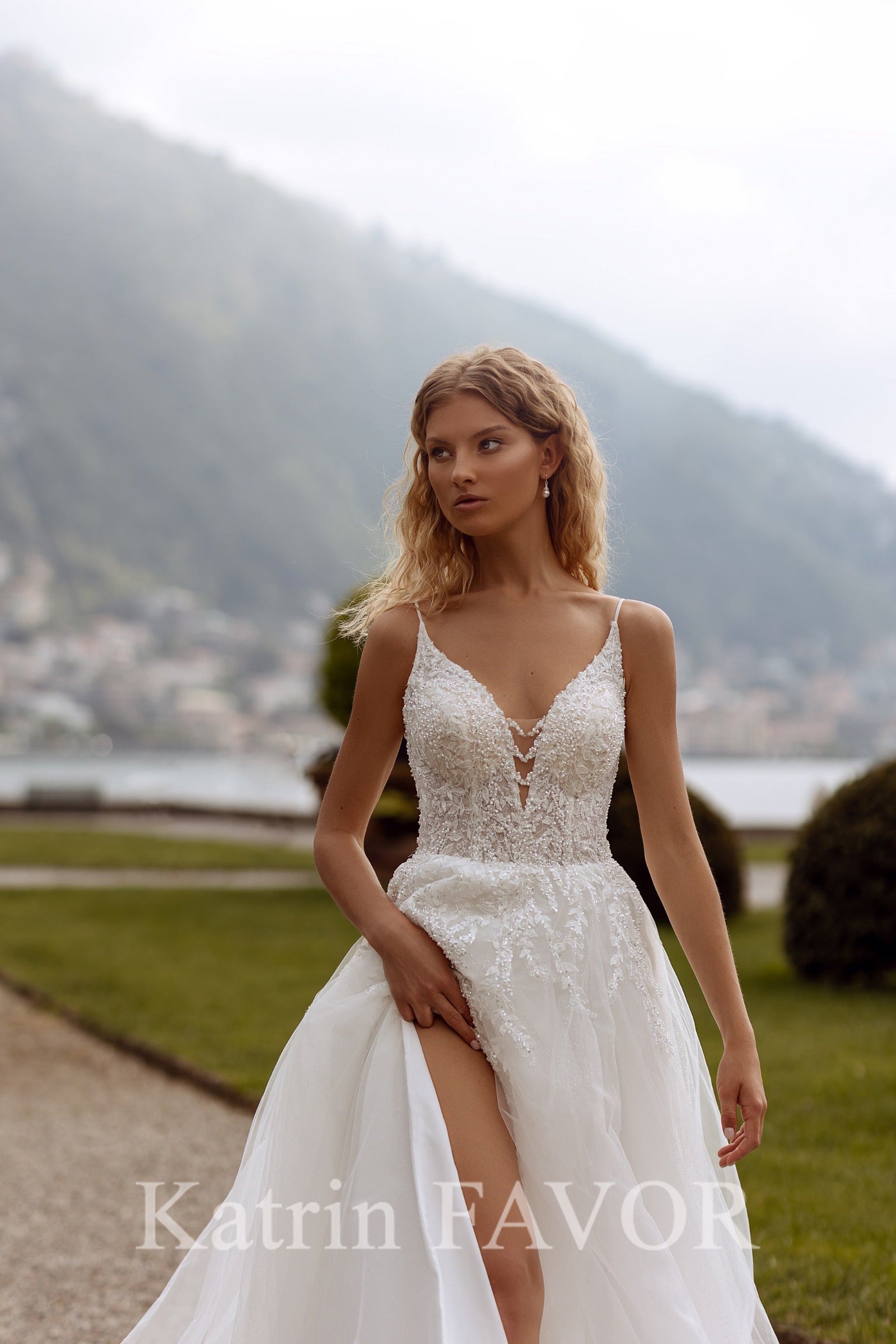 KatrinFAVORboutique-Sparkle tulle a-line beach wedding dress