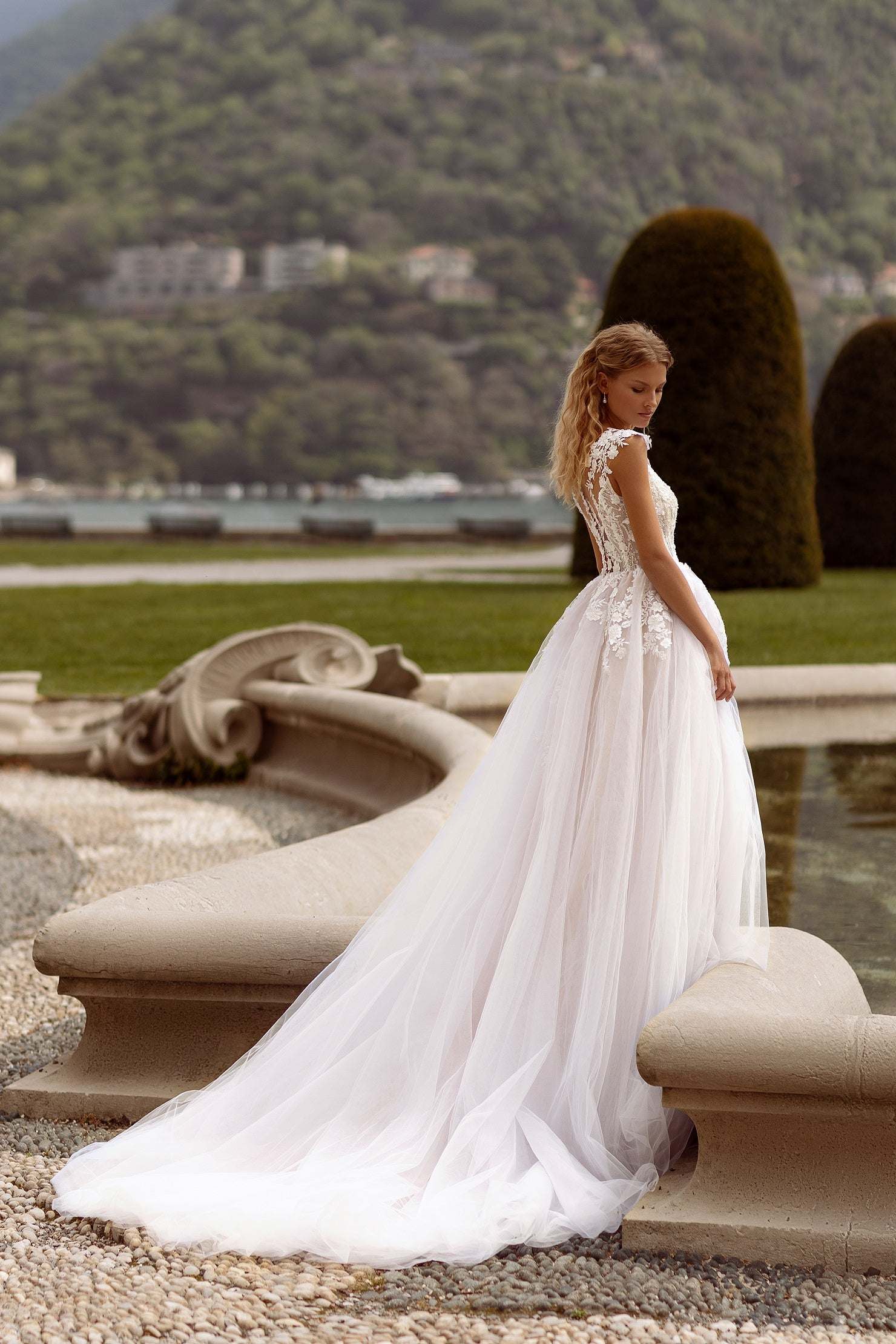 Fairy a-line Blush tulle wedding dress 16 US / Blush Fairy a-line Blush tulle wedding dress 16 US / Blush