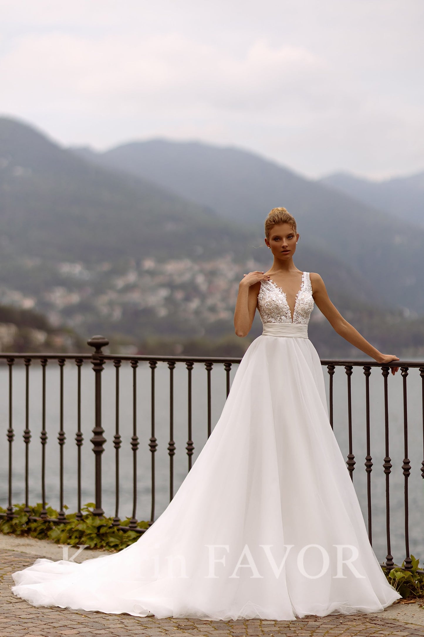 KatrinFAVORboutique-Romantic a-line tulle wedding dress with train