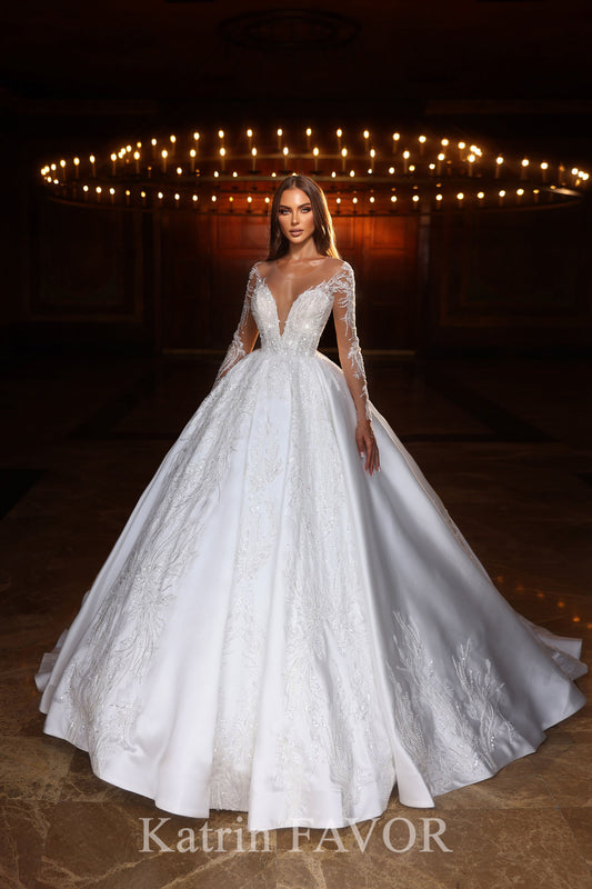 KatrinFAVORboutique-Princess ballgown wedding dress