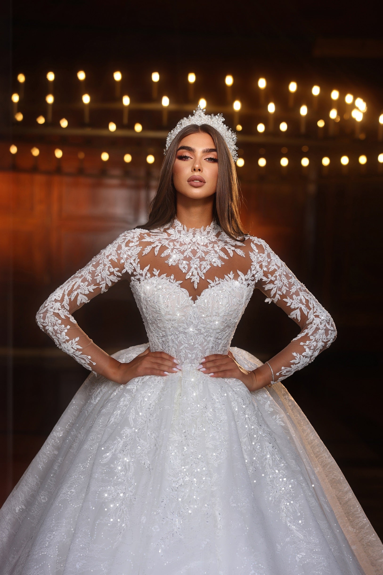 Long sleeve ballgown princess wedding dress 8 US / Off White Long sleeve ballgown princess wedding dress 8 US / Off White