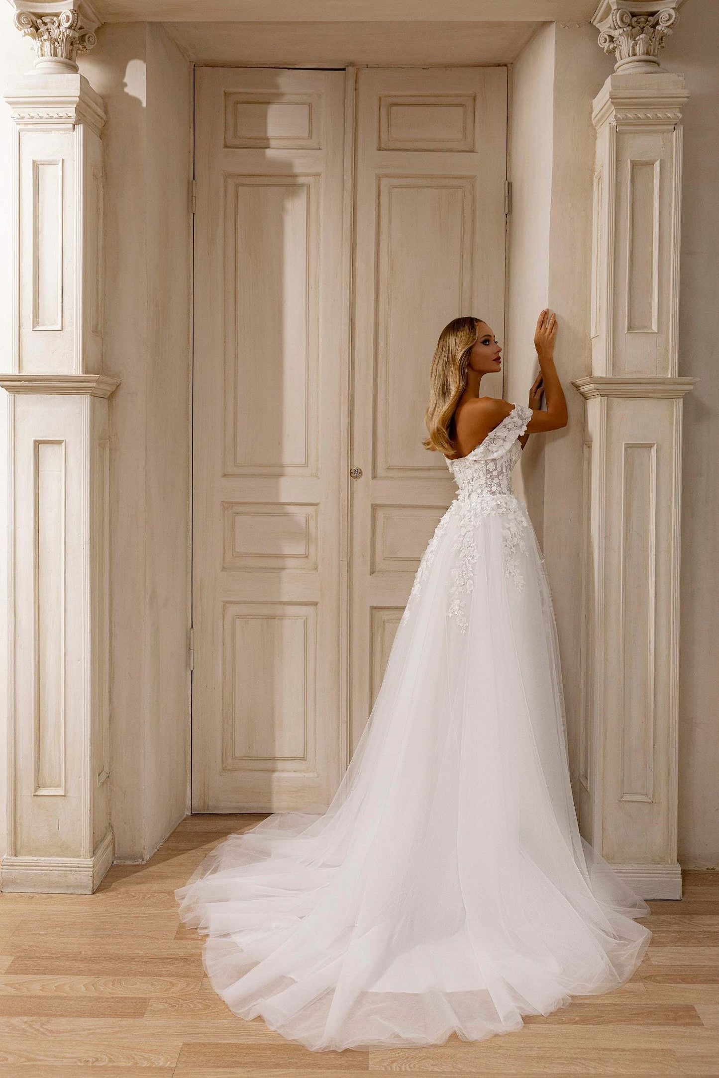 KatrinFAVORboutique-Off the shoulder beach wedding dress Bridal outfits 