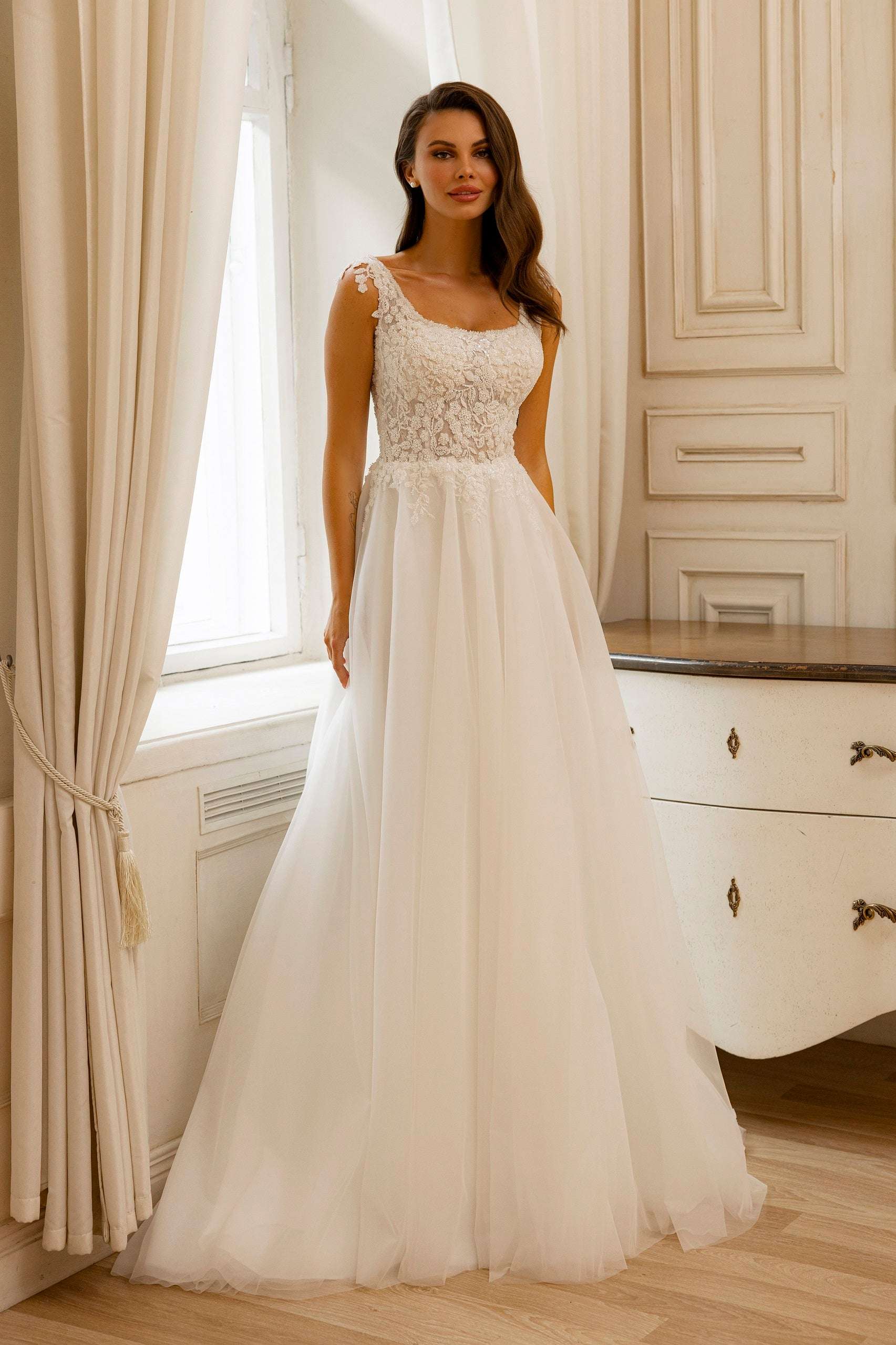 KatrinFAVORboutique-Square neckline wedding gown Best vow renewal dresses