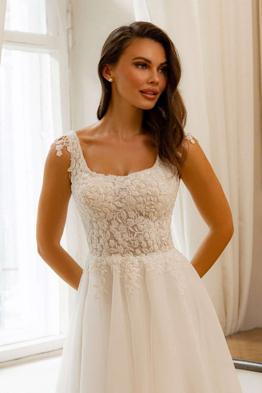 KatrinFAVORboutique-Square neckline wedding gown Best vow renewal dresses
