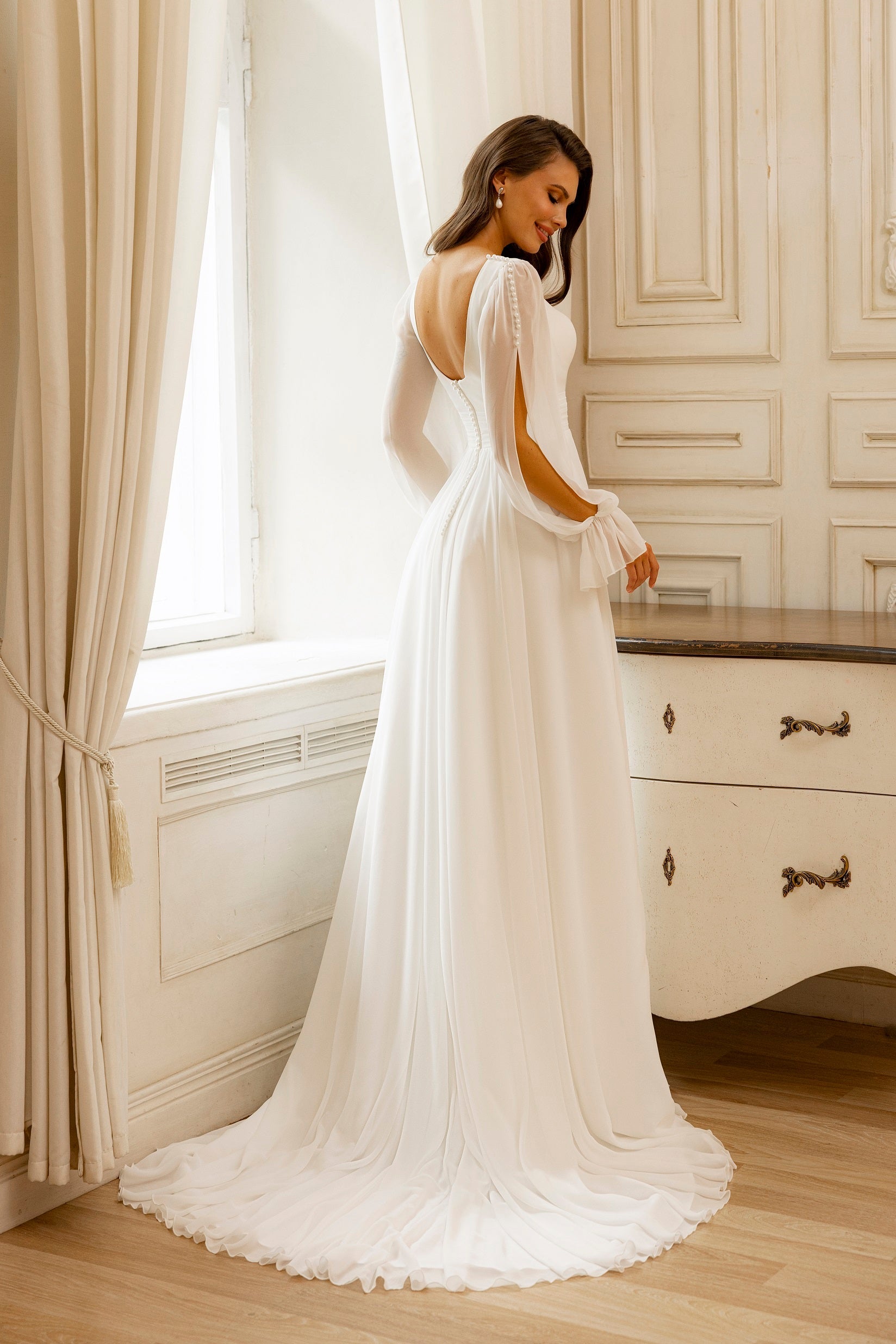 KatrinFAVORboutique-V neck wedding gown Bridal dresses for second wedding