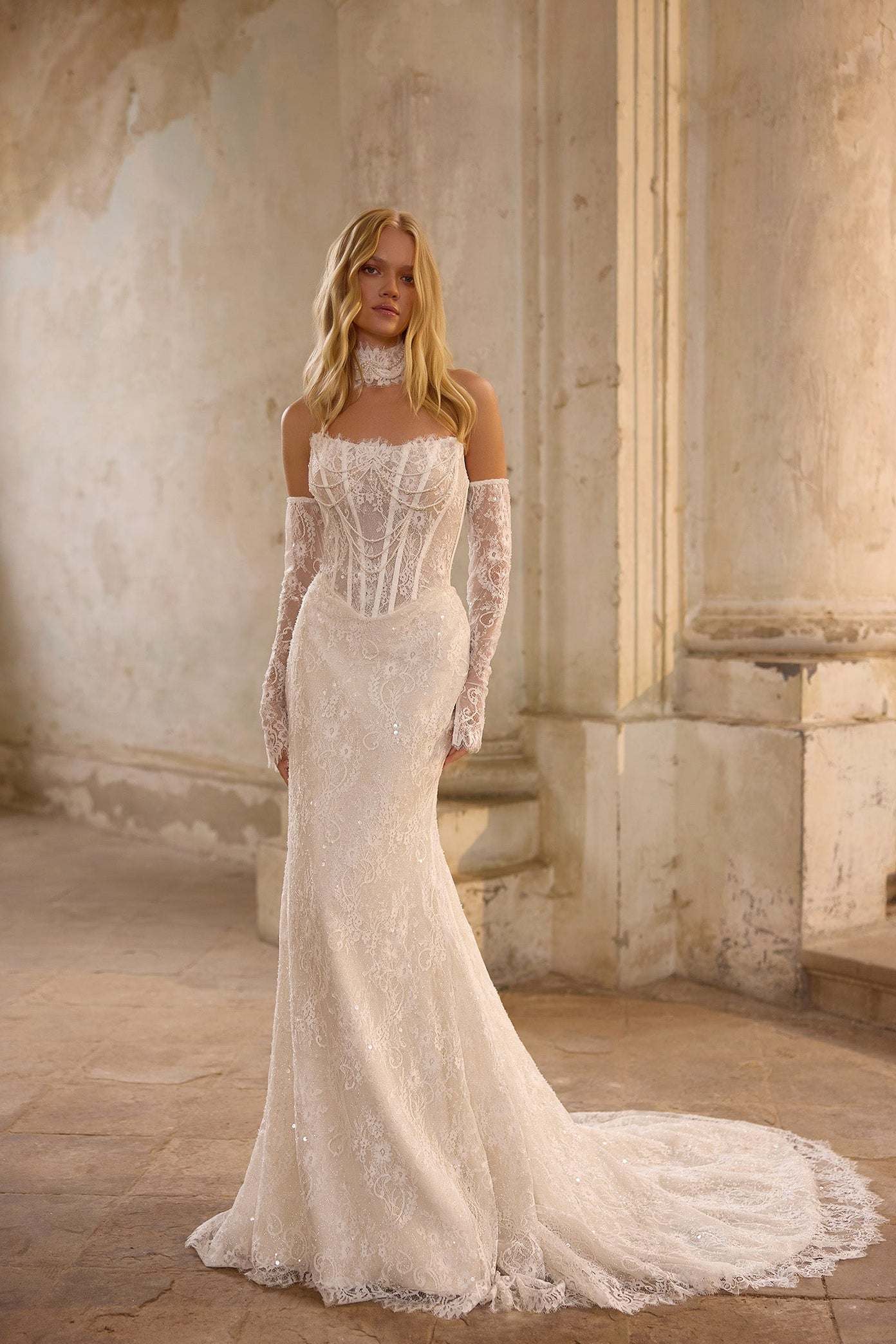 KatrinFAVORboutique-Strapless lace wedding dress Beautiful wedding outfits