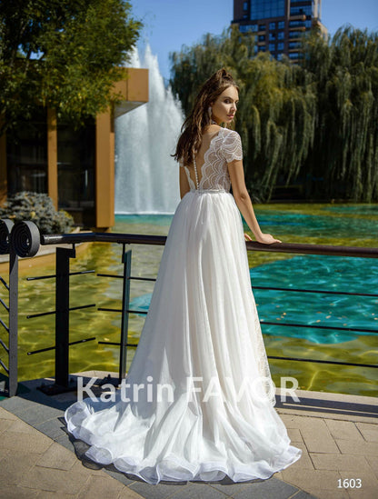 KatrinFAVORboutique-Two piece fitted wedding dress