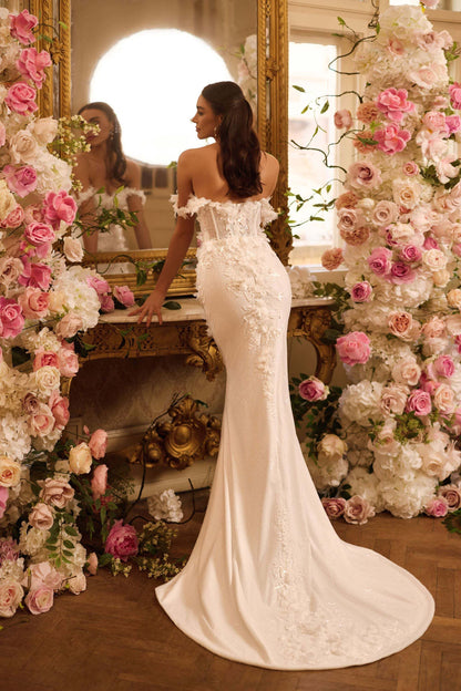 KatrinFAVORboutique-3d flower wedding dress Chantilly lace bridal wear