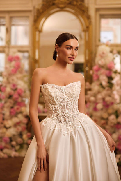KatrinFAVORboutique-Wedding modern dress Best affordable bridal dresses