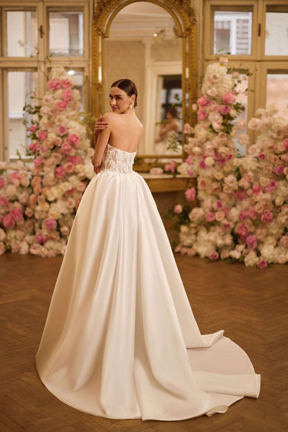 KatrinFAVORboutique-Wedding modern dress Best affordable bridal dresses