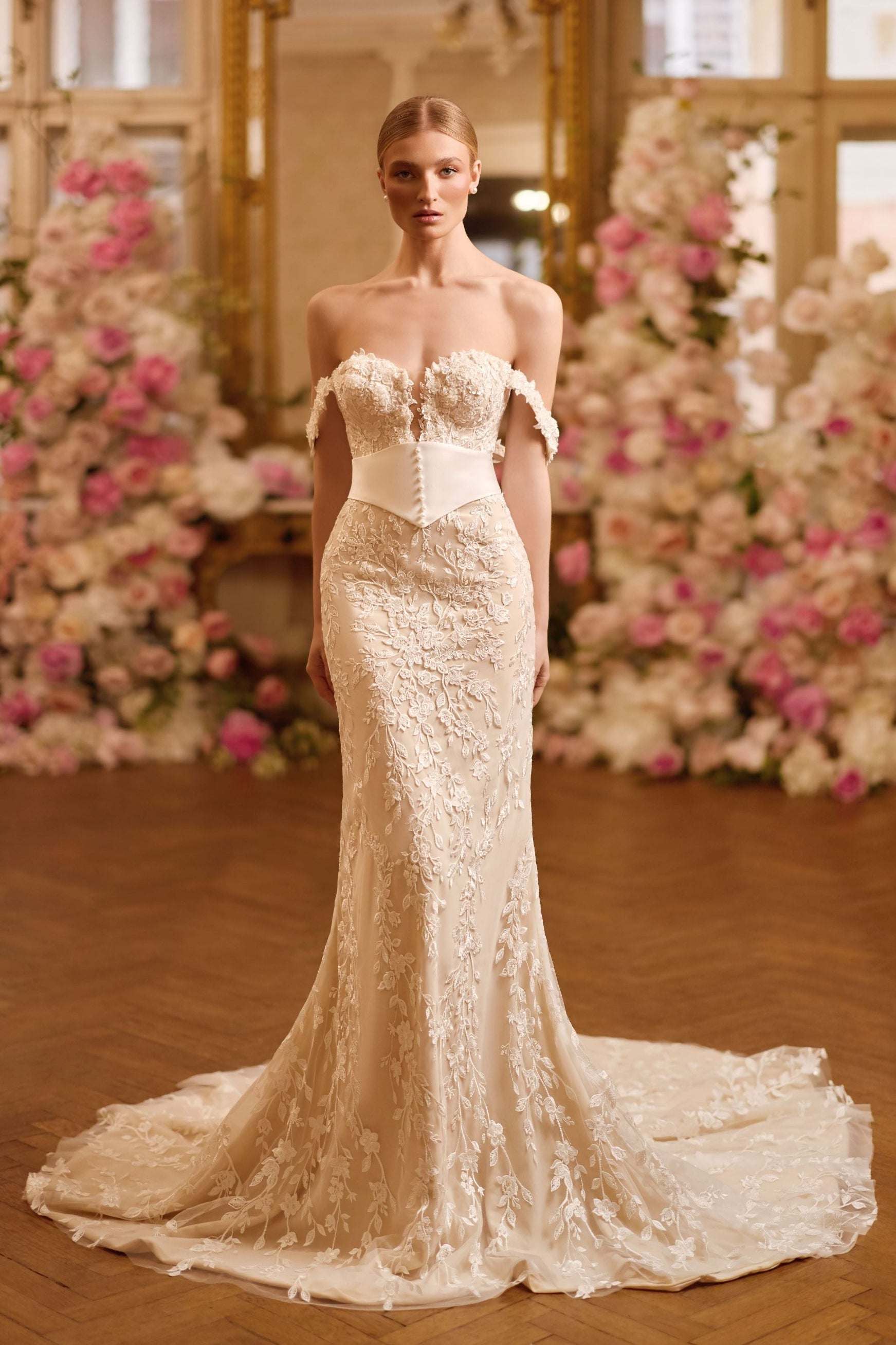 KatrinFAVORboutique-Mermaid wedding gown Unique floral wedding dresses