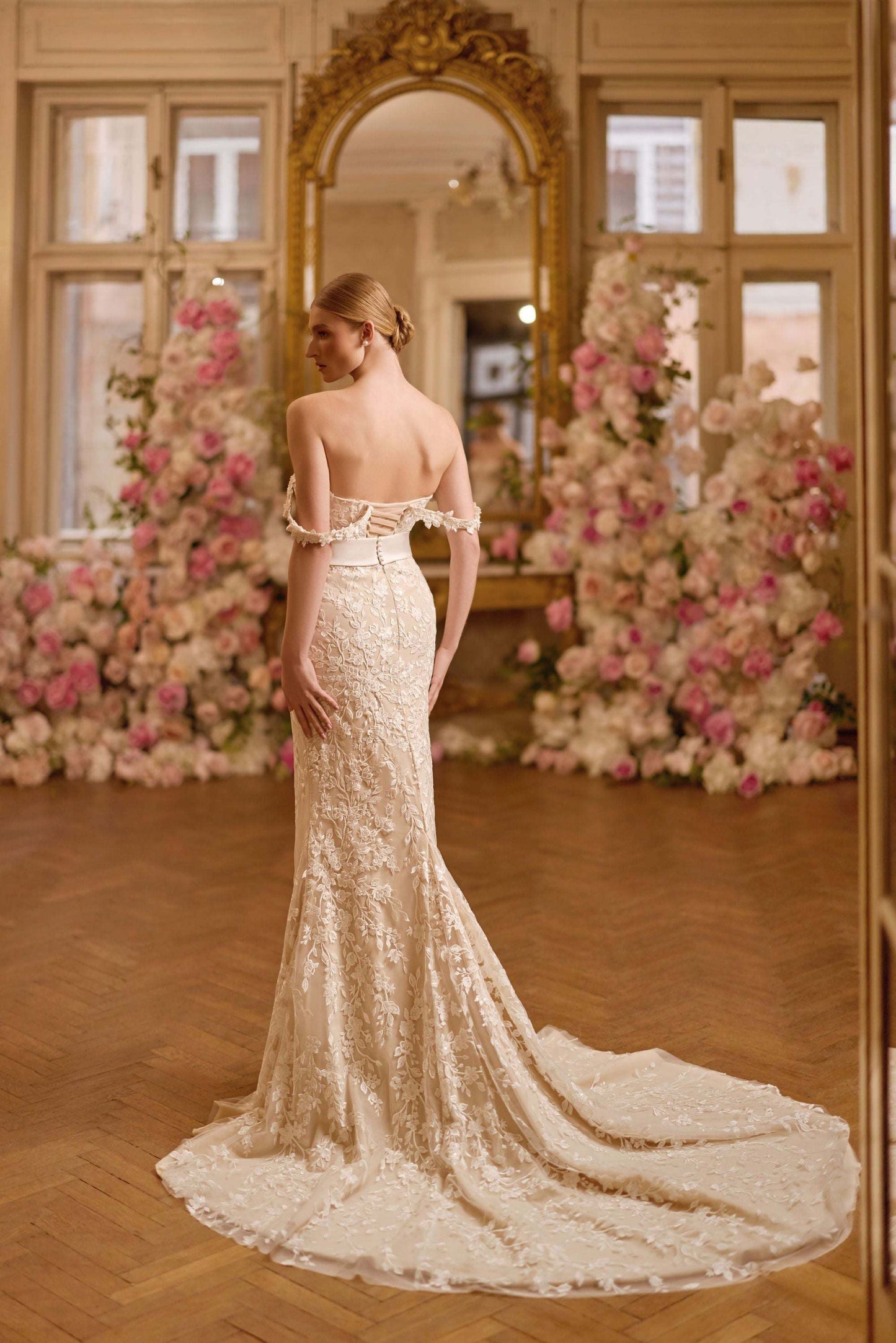 KatrinFAVORboutique-Mermaid wedding gown Unique floral wedding dresses
