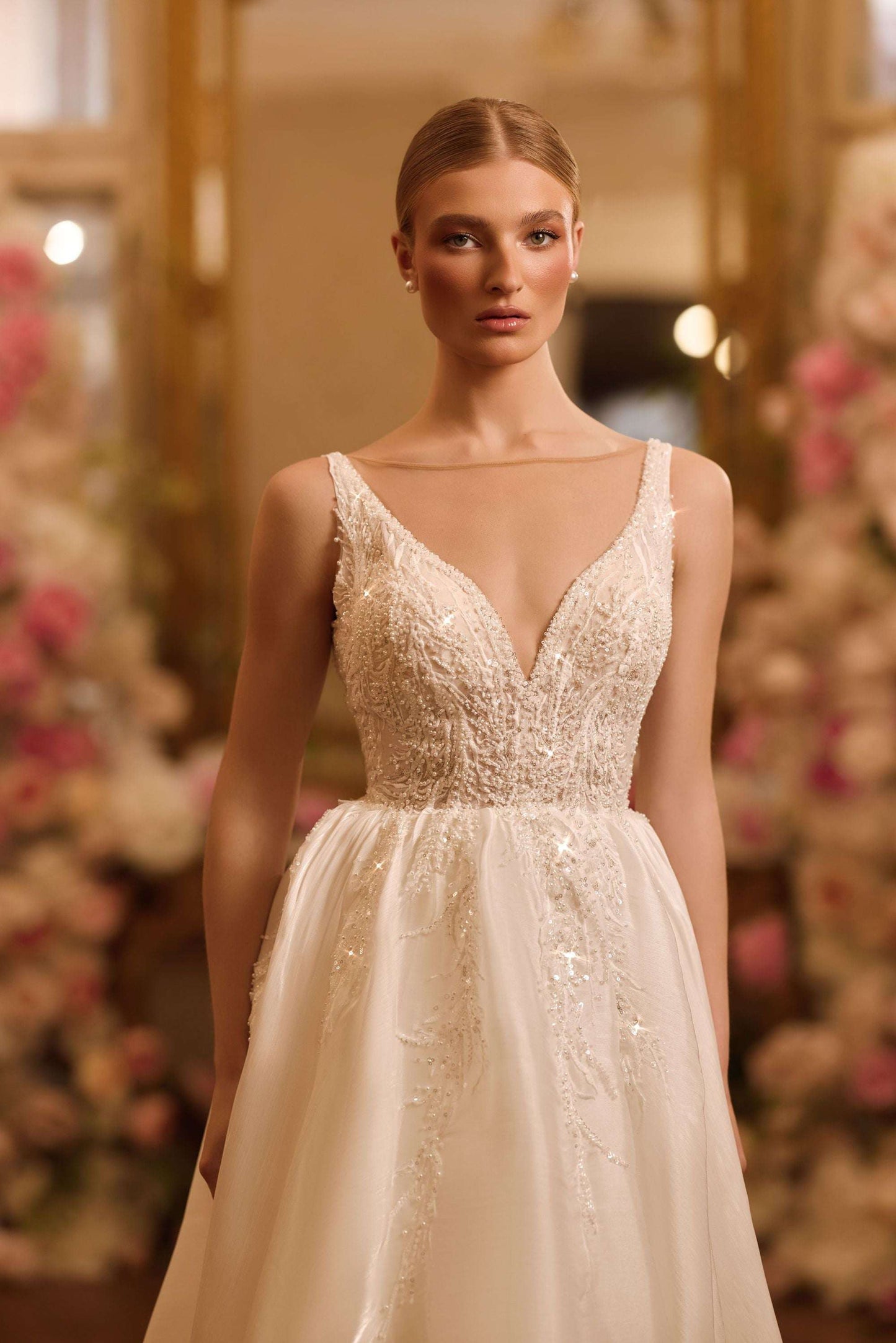 KatrinFAVORboutique-Backless wedding dress Destination wedding dresses