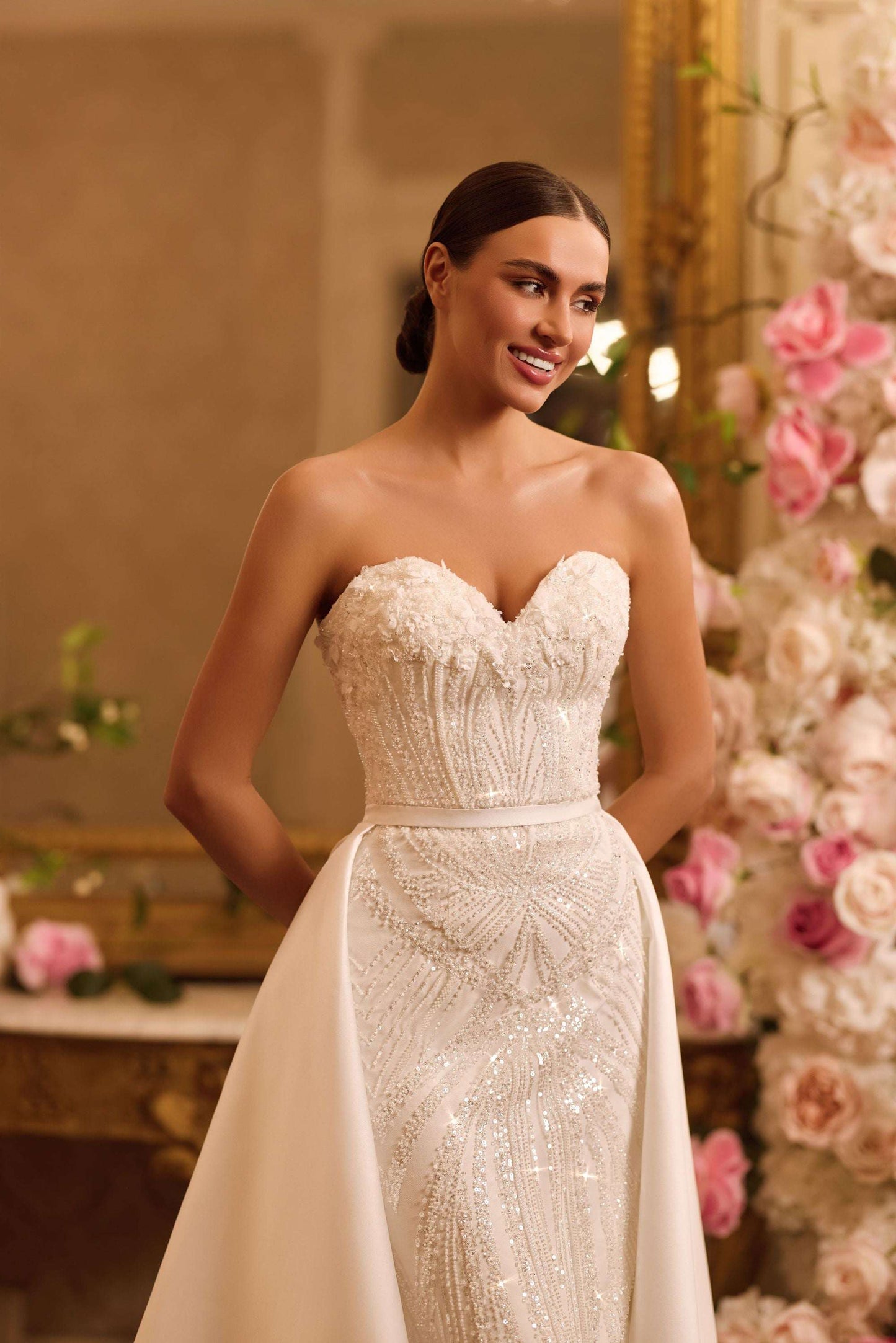 KatrinFAVORboutique-Sweetheart lace wedding dress Classic wedding looks