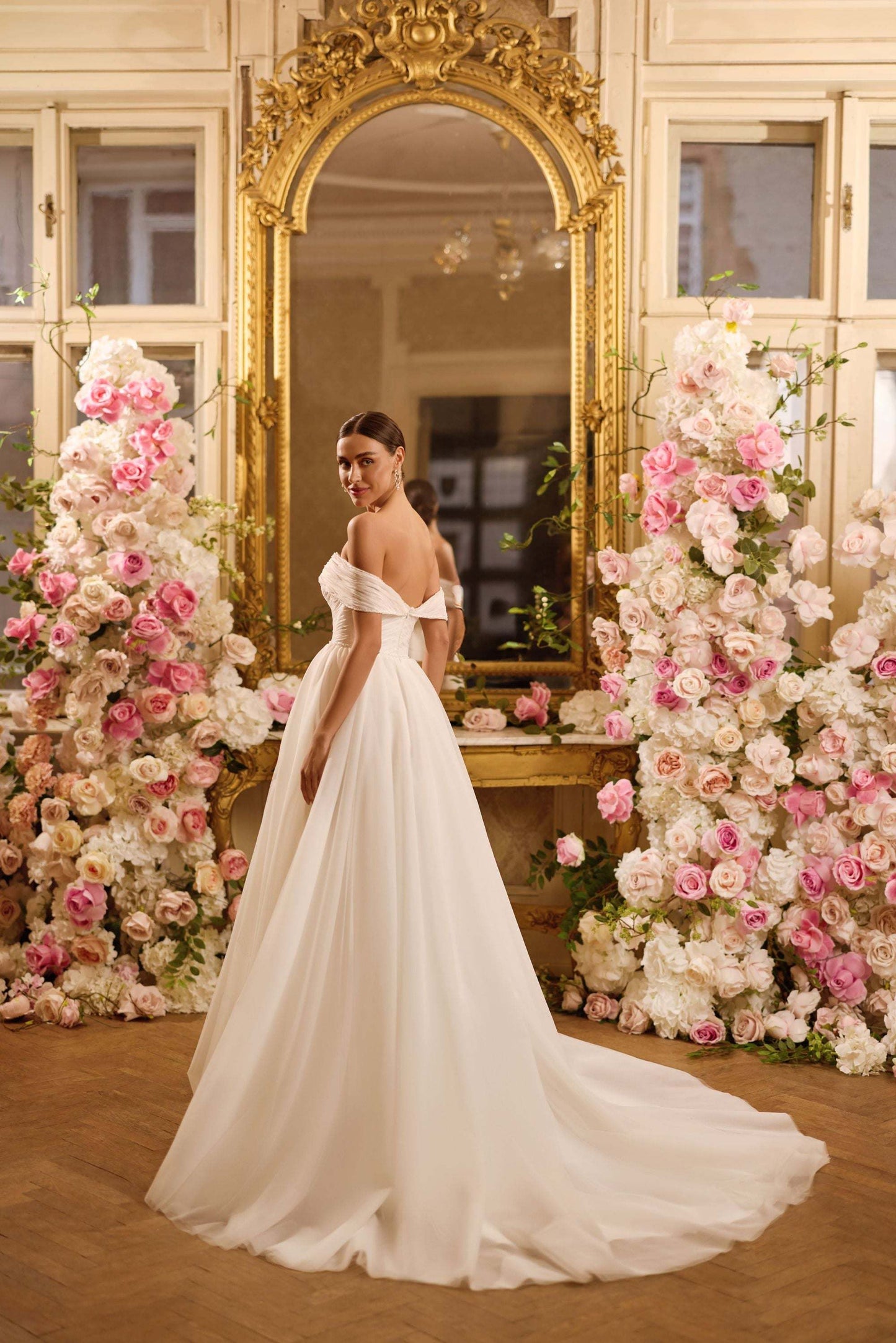 KatrinFAVORboutique-Simple white wedding gown Marriage vow renewal dresses