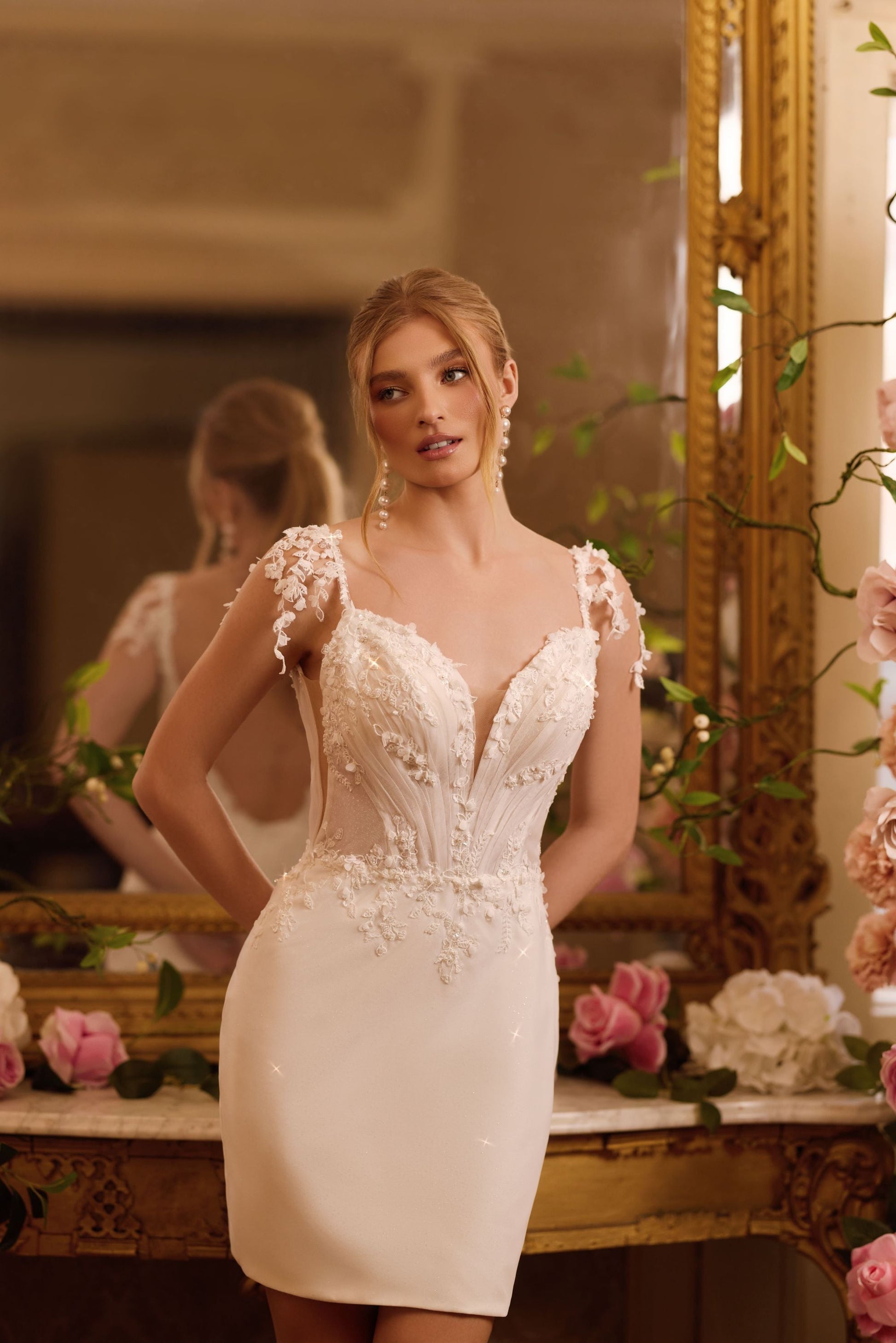 KatrinFAVORboutique-Short wedding dress Low back backless wedding dresses