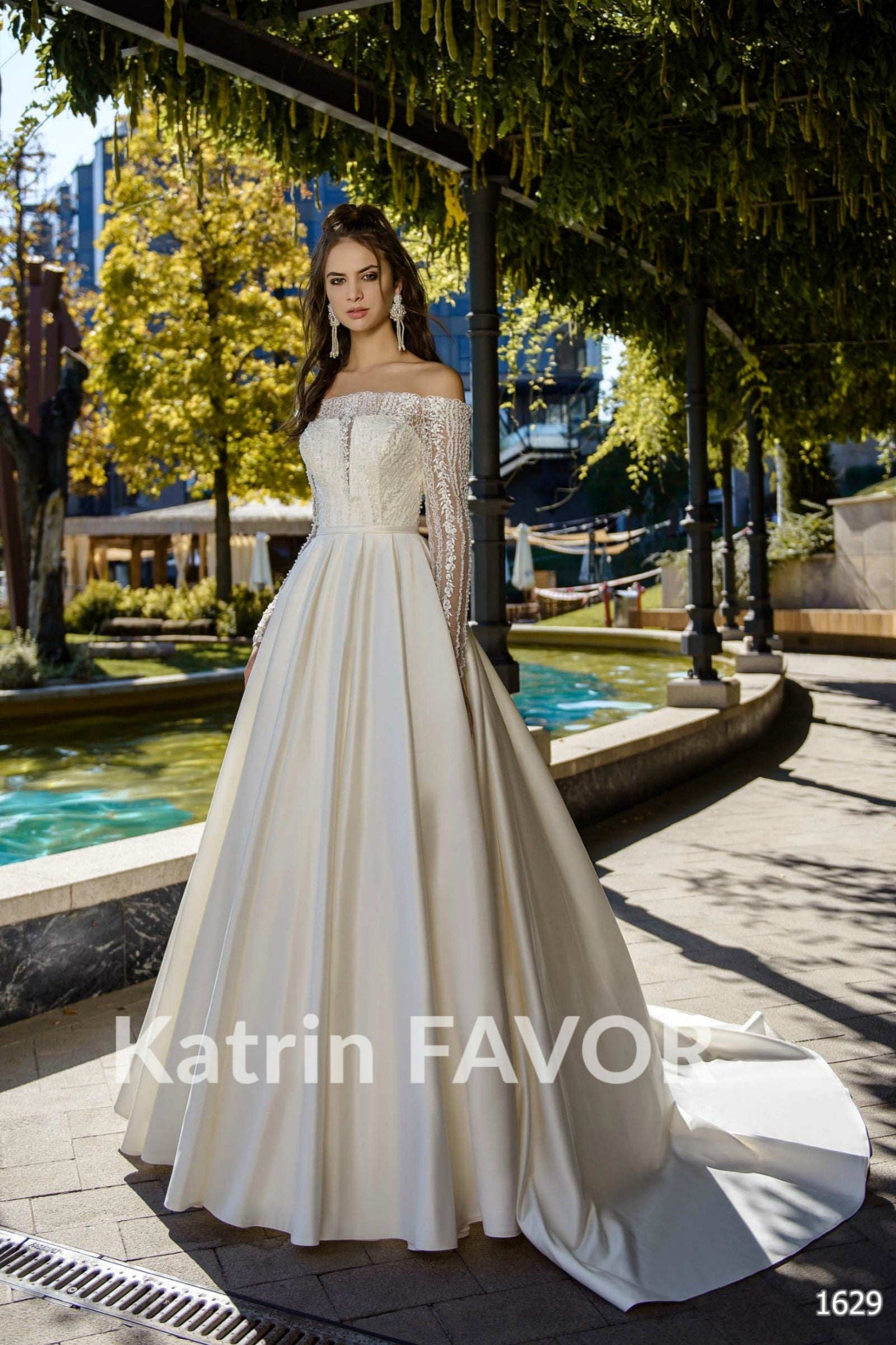 KatrinFAVORboutique-Off the shoulder princess wedding dress