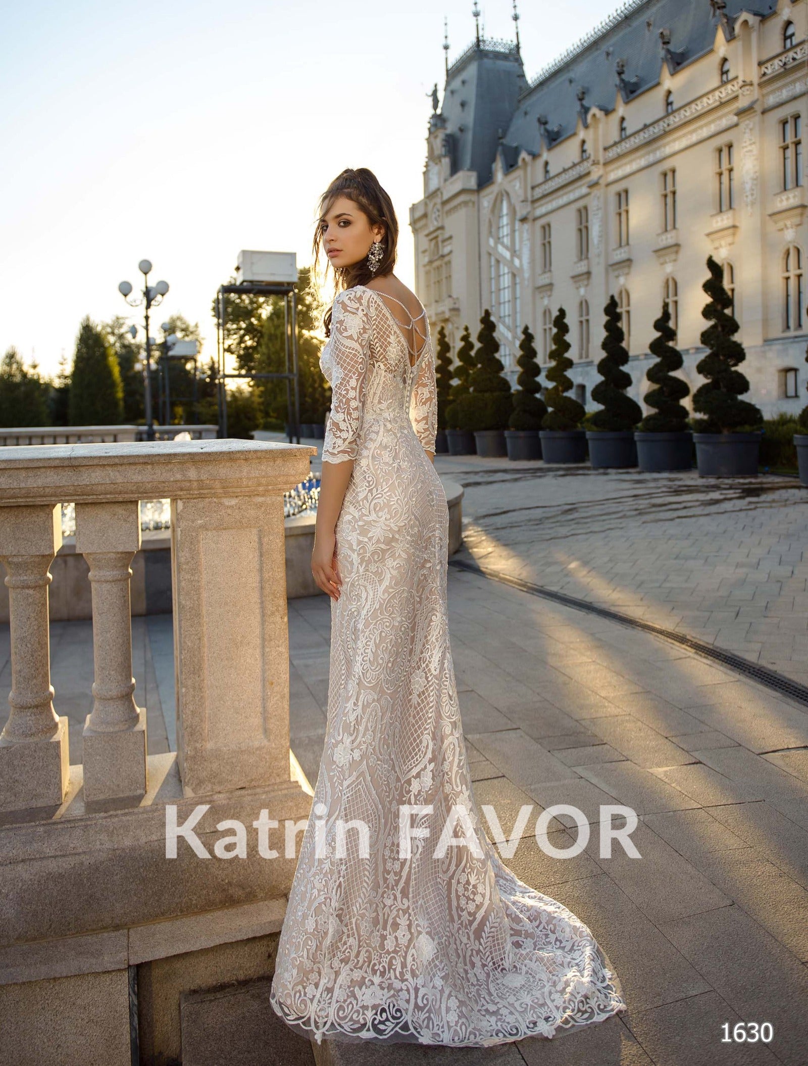 KatrinFAVORboutique-Two piece lace wedding dress