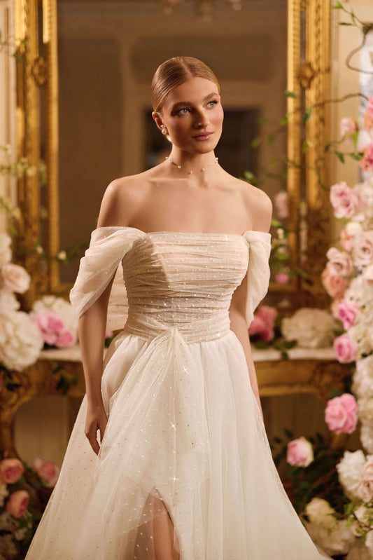 KatrinFAVORboutique-Polka dot wedding dress Inexpensive elopement dresses