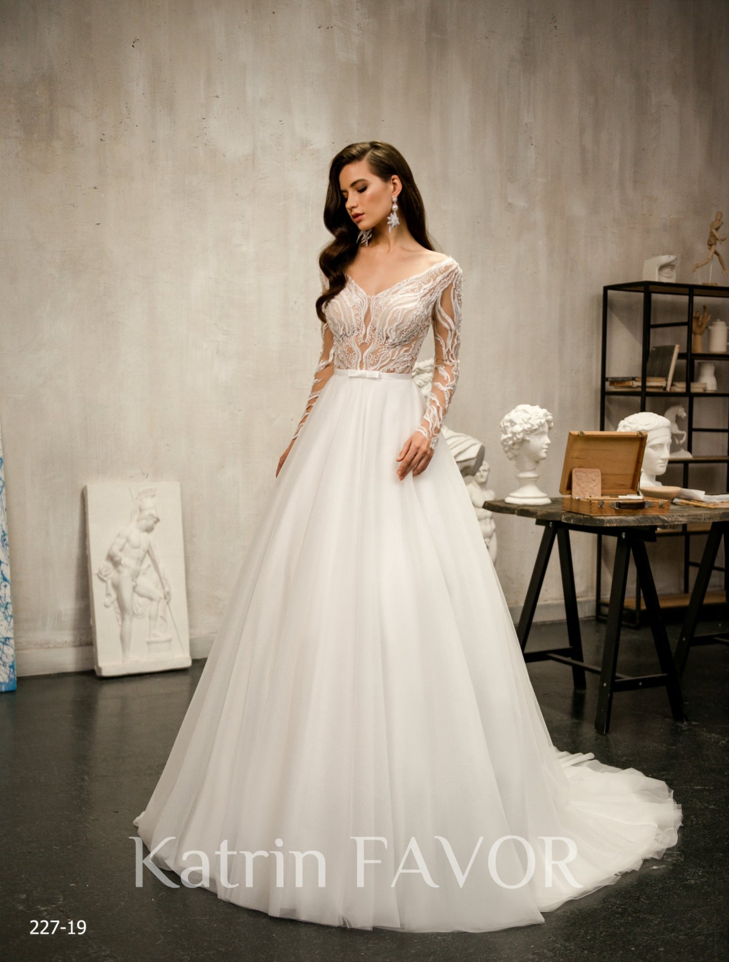 KatrinFAVORboutique-Lace long sleeve wedding dress