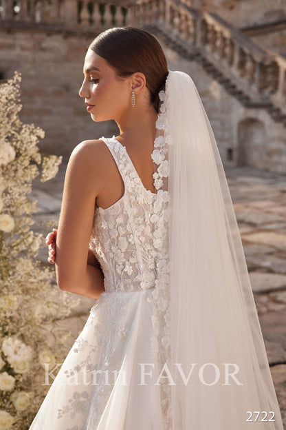 KatrinFAVORboutique-Square neckline wedding dress Embroidered wedding gown