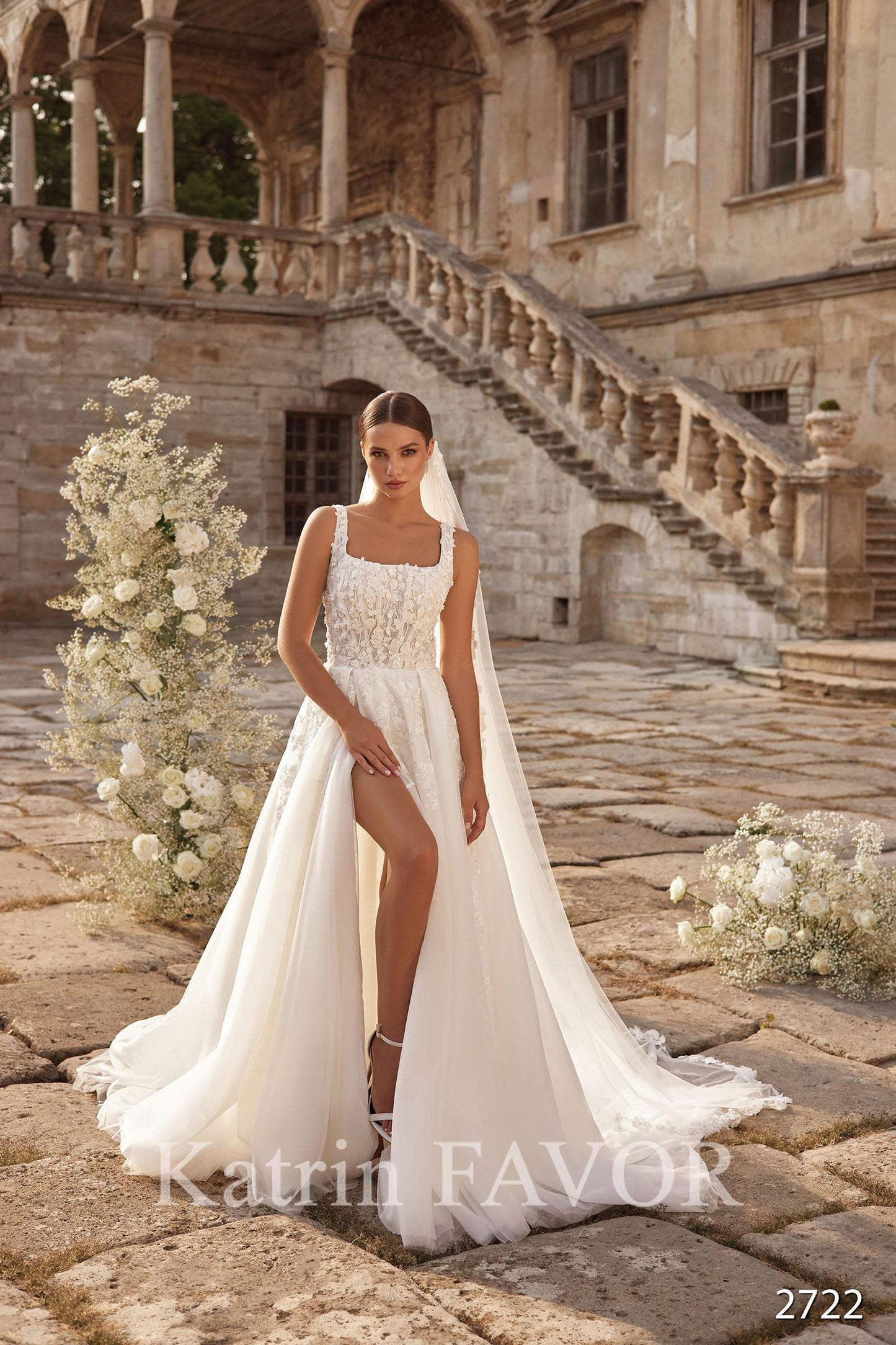 KatrinFAVORboutique-Square neckline wedding dress Embroidered wedding gown