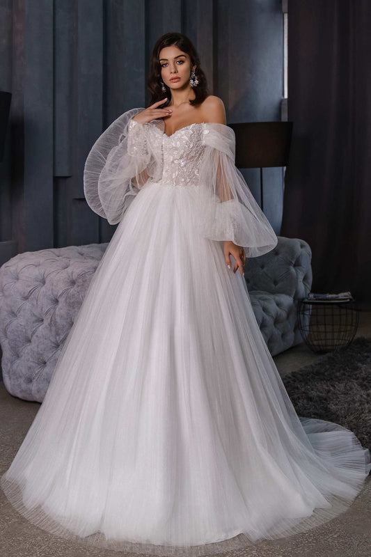 FAIRY WHIMSY WEDDING DRESSES Katrin FAVOR boutique FAIRY WHIMSY WEDDING DRESSES Katrin FAVOR boutique